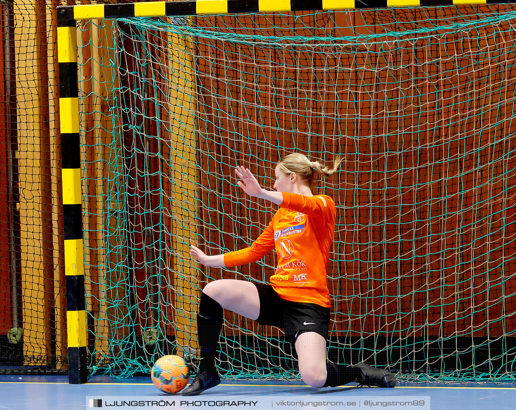 Dina-cupen 2023 1/2-final Falköpings FC-Skultorps IF 3-2,dam,Idrottshallen,Töreboda,Sverige,Futsal,,2023,301105