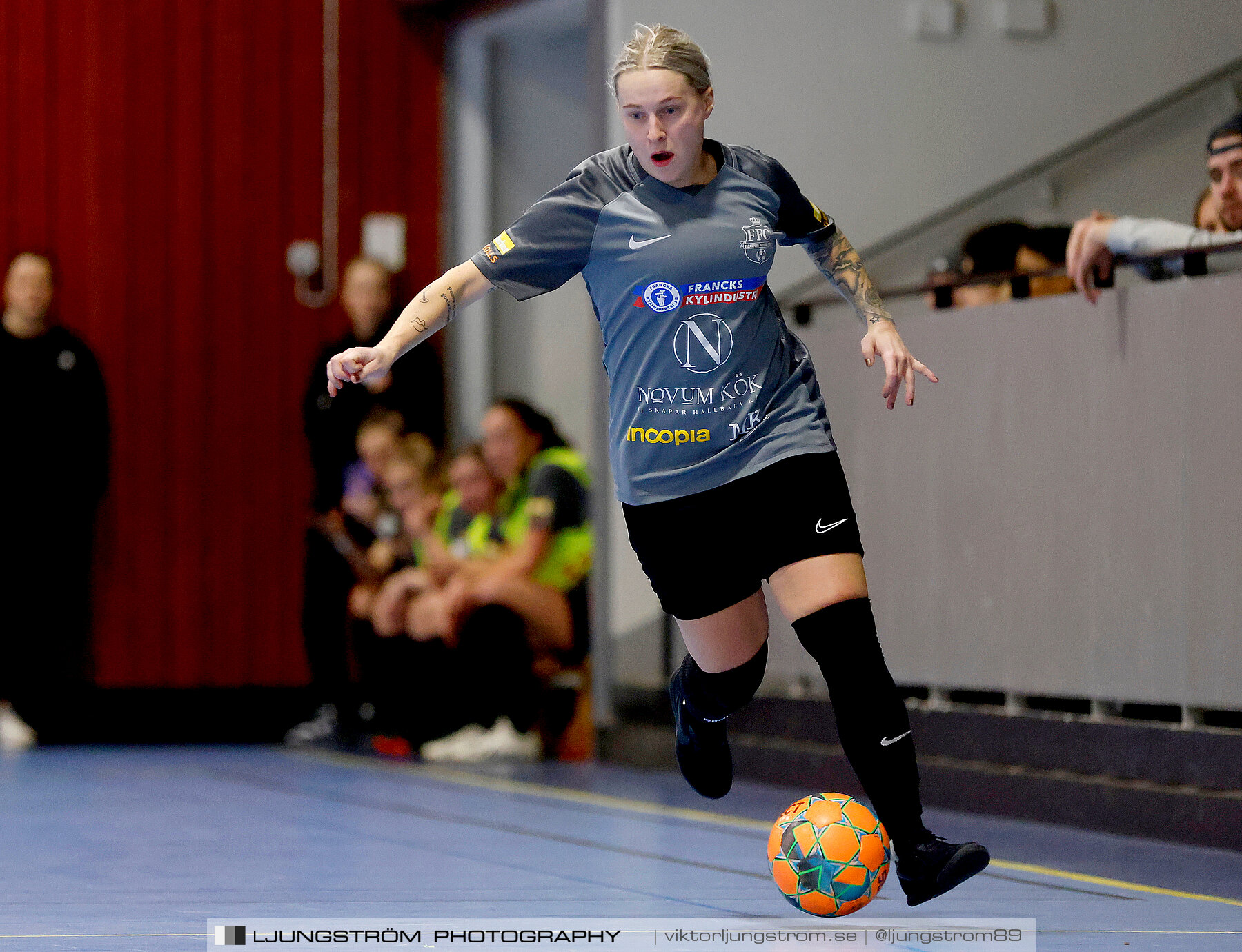 Dina-cupen 2023 FINAL Våmbs IF-Falköpings FC 1-2,dam,Idrottshallen,Töreboda,Sverige,Futsal,,2023,301214