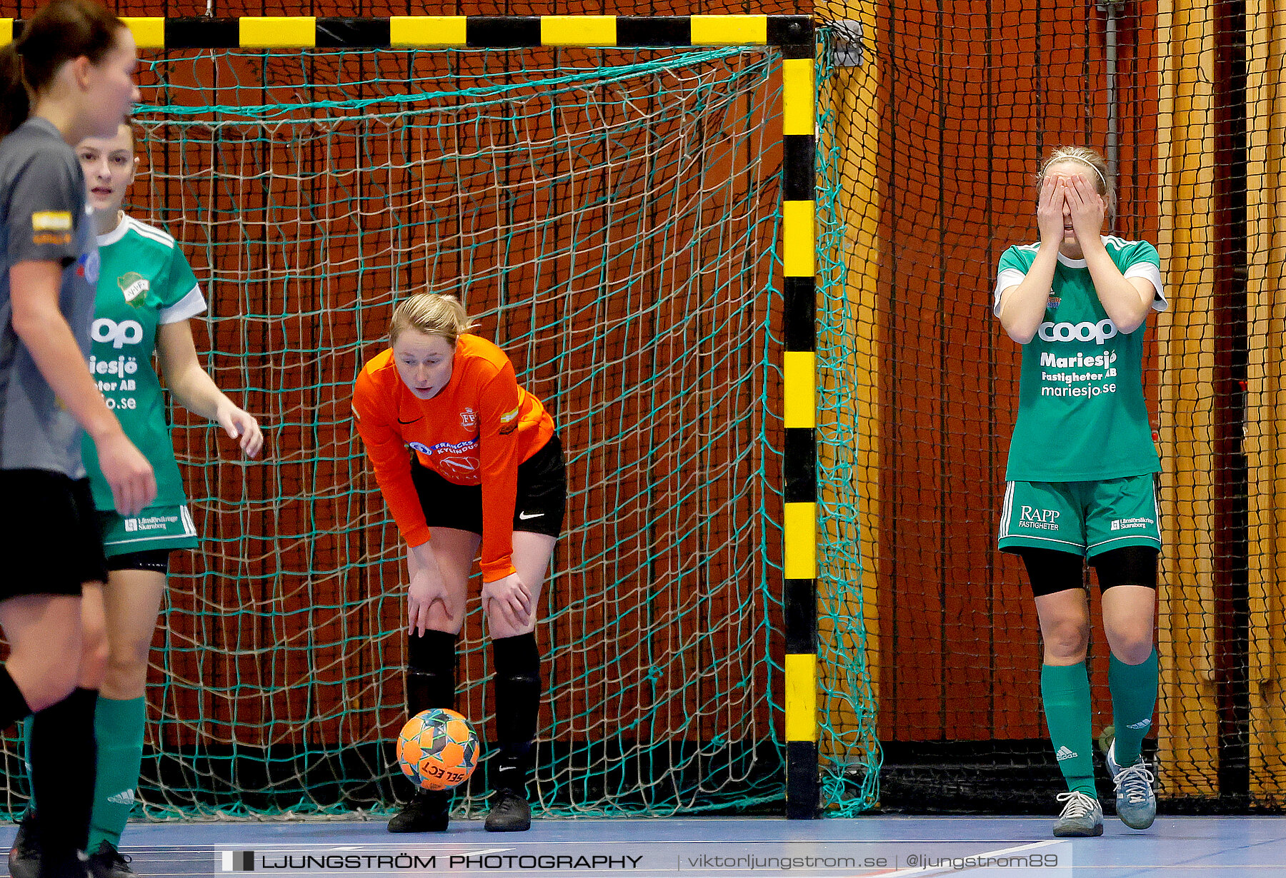 Dina-cupen 2023 FINAL Våmbs IF-Falköpings FC 1-2,dam,Idrottshallen,Töreboda,Sverige,Futsal,,2023,301264