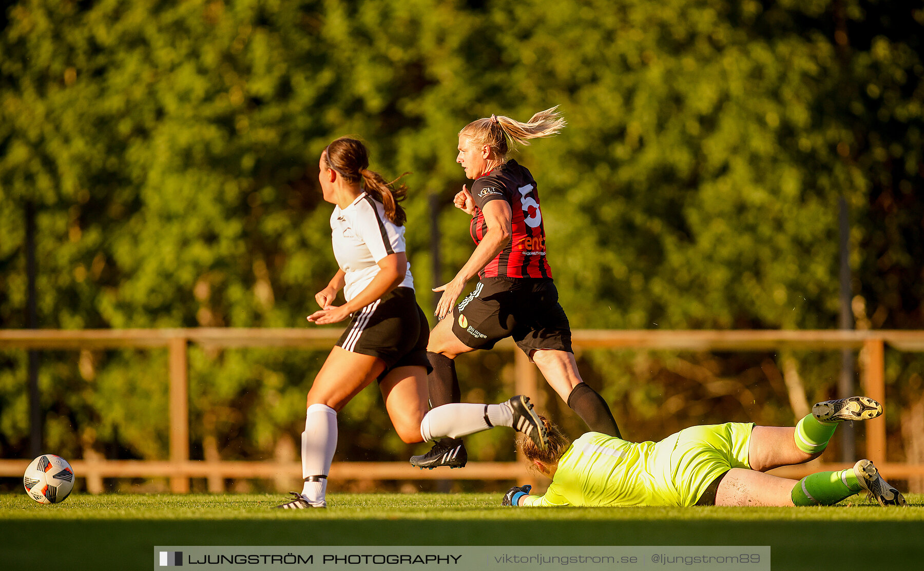 Ulvåkers IF-Skövde KIK 1-0,dam,Åbrovallen,Ulvåker,Sverige,Fotboll,,2022,303592