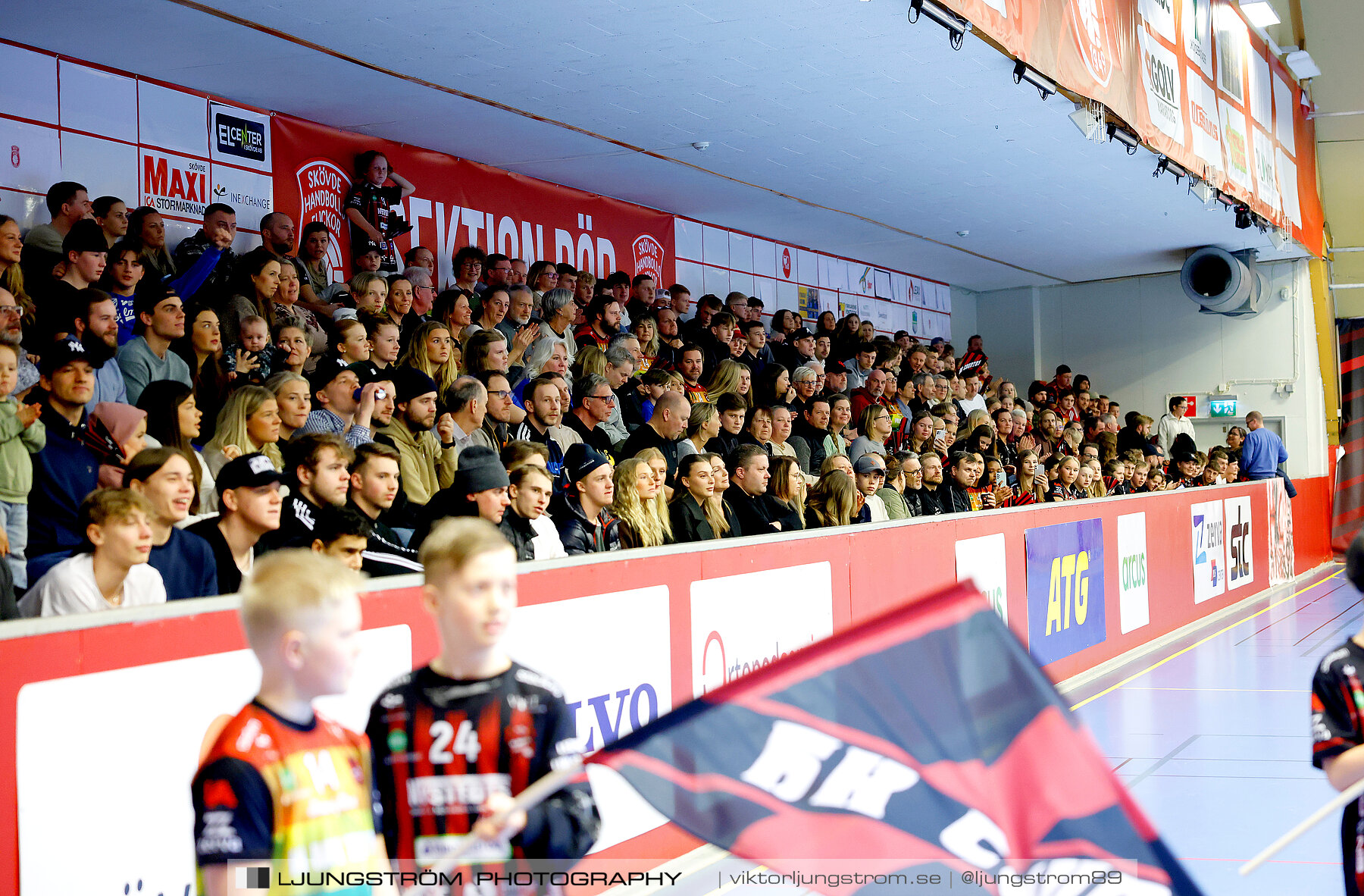 HK Country-HK Skövde 29-22,herr,Skövde Idrottshall,Skövde,Sverige,Handboll,,2023,306202