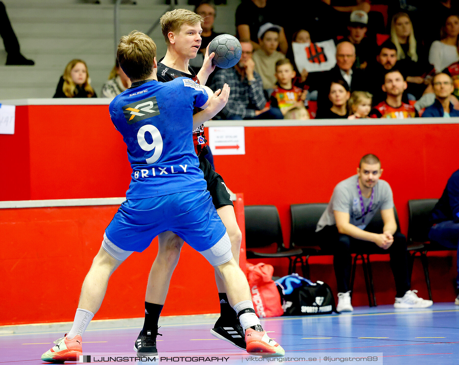 HK Country-HK Skövde 29-22,herr,Skövde Idrottshall,Skövde,Sverige,Handboll,,2023,306227