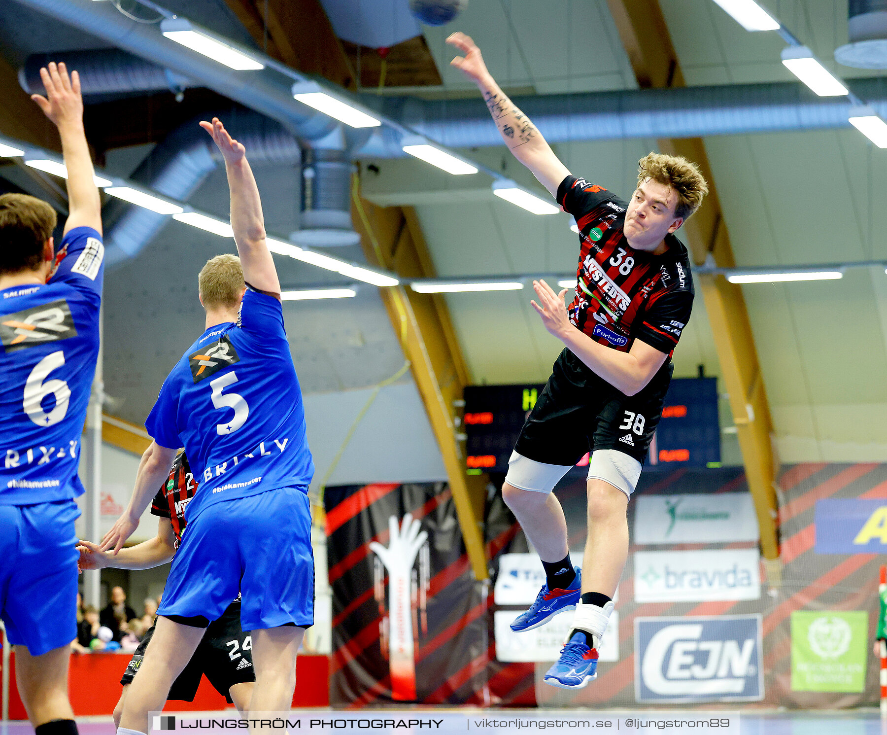 HK Country-HK Skövde 29-22,herr,Skövde Idrottshall,Skövde,Sverige,Handboll,,2023,306282