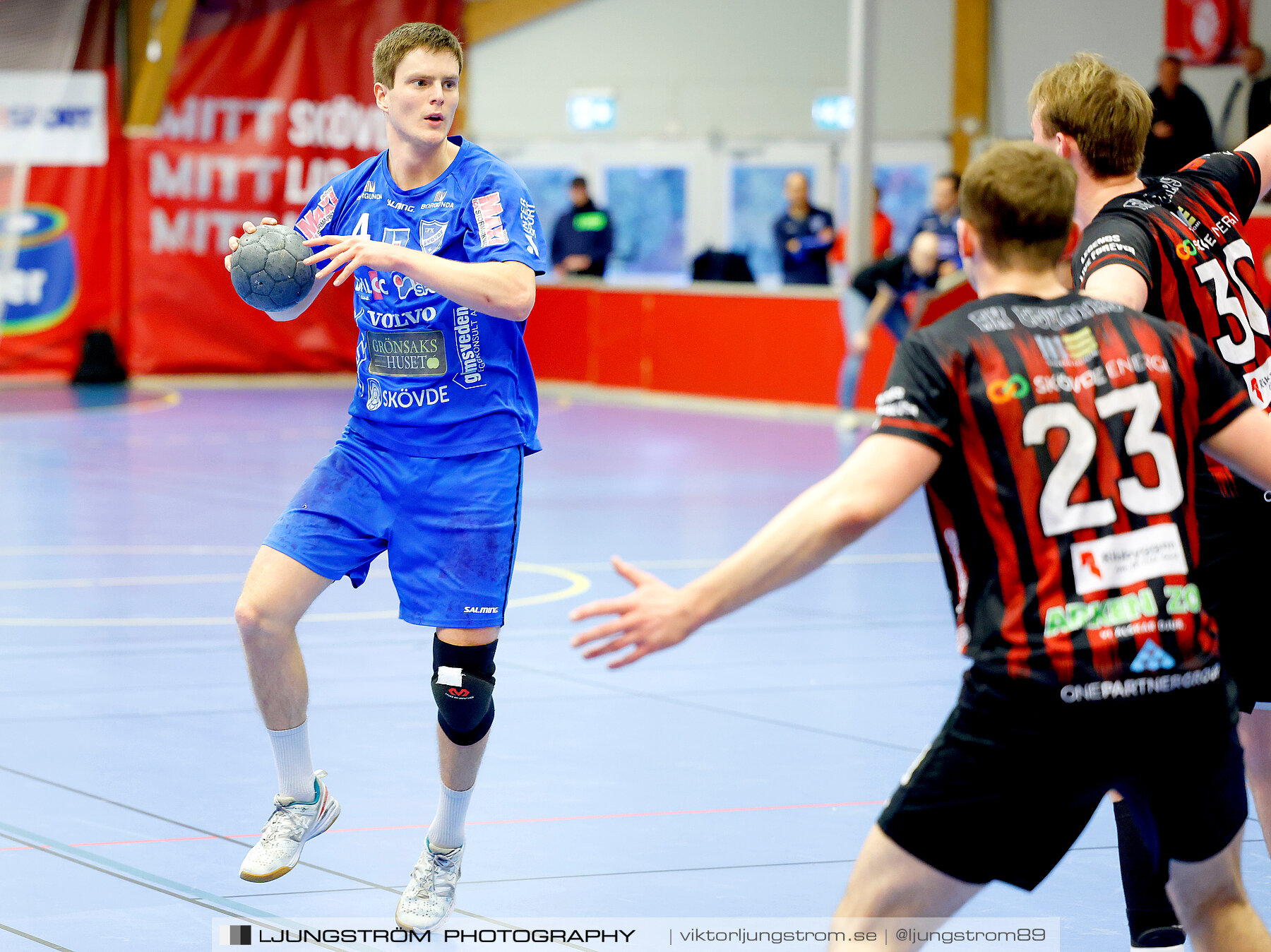 HK Country-HK Skövde 29-22,herr,Skövde Idrottshall,Skövde,Sverige,Handboll,,2023,306353