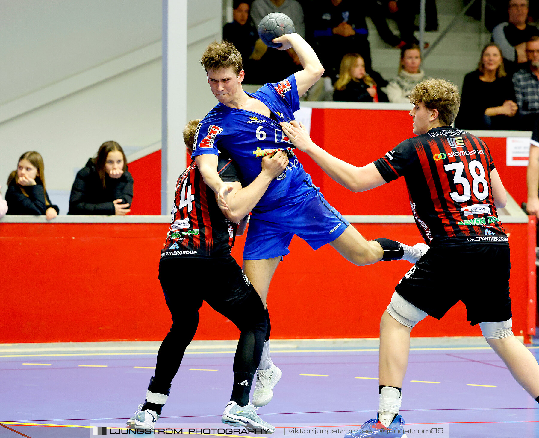 HK Country-HK Skövde 29-22,herr,Skövde Idrottshall,Skövde,Sverige,Handboll,,2023,306410