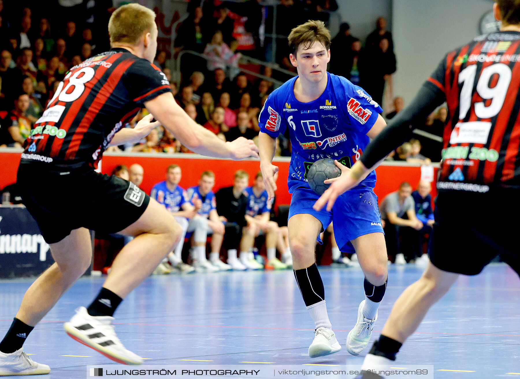 HK Country-HK Skövde 29-22,herr,Skövde Idrottshall,Skövde,Sverige,Handboll,,2023,306455