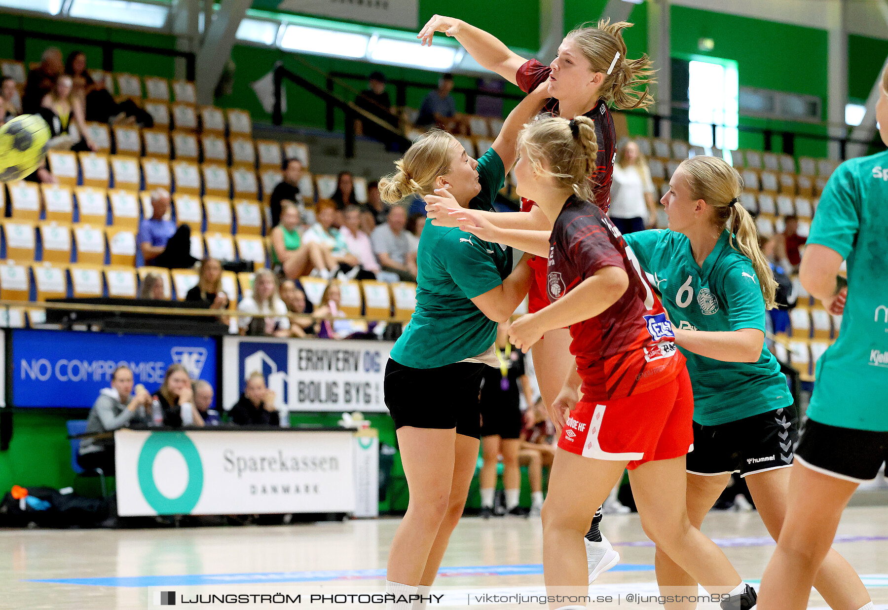 Generation Handball U17 Skövde HF-Viborg HK 1 14-16,dam,Biocirc Arena,Viborg,Danmark,Handboll,,2023,313577