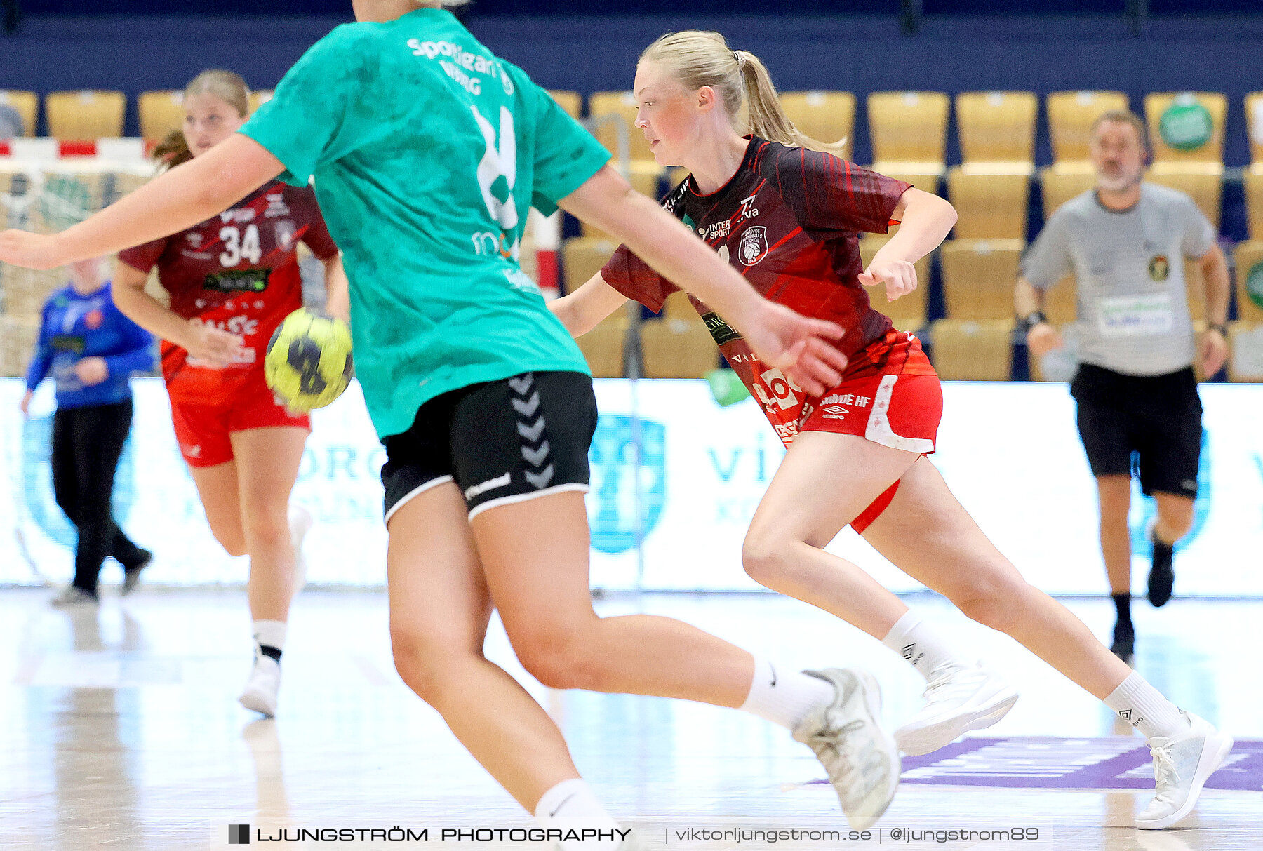 Generation Handball U17 Skövde HF-Viborg HK 1 14-16,dam,Biocirc Arena,Viborg,Danmark,Handboll,,2023,313585