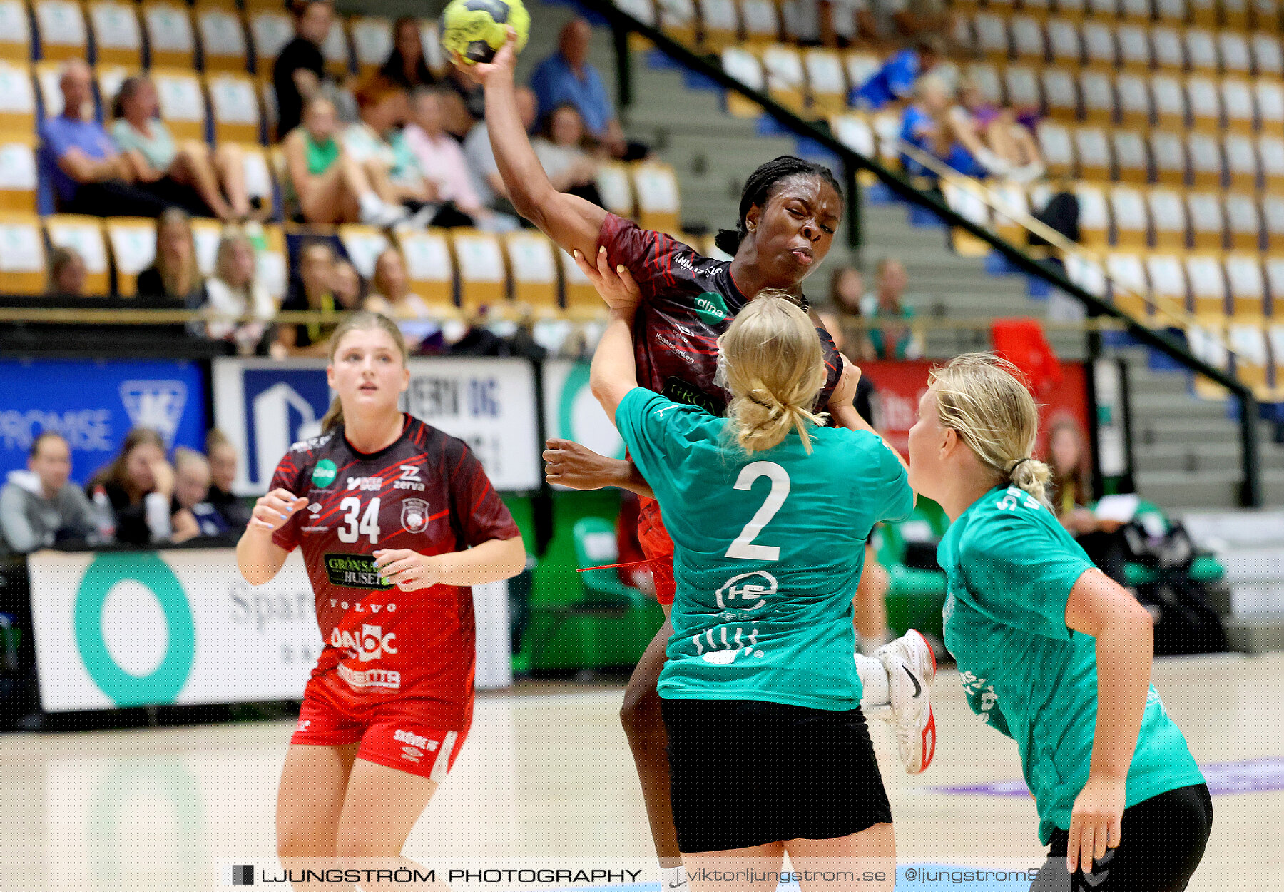 Generation Handball U17 Skövde HF-Viborg HK 1 14-16,dam,Biocirc Arena,Viborg,Danmark,Handboll,,2023,313607
