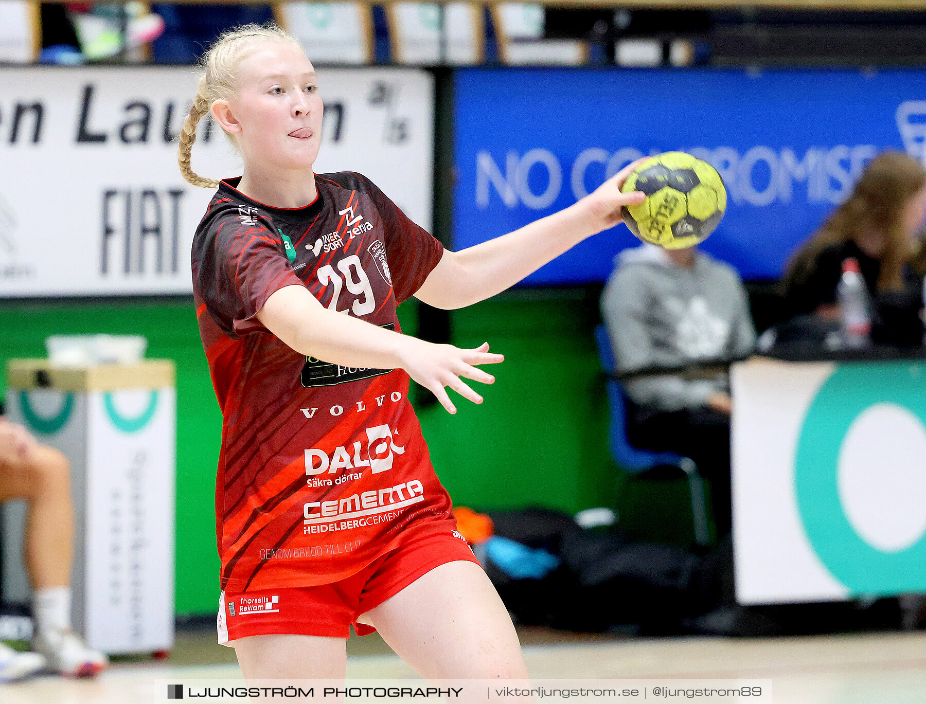 Generation Handball U17 Skövde HF-Viborg HK 1 14-16,dam,Biocirc Arena,Viborg,Danmark,Handboll,,2023,313610