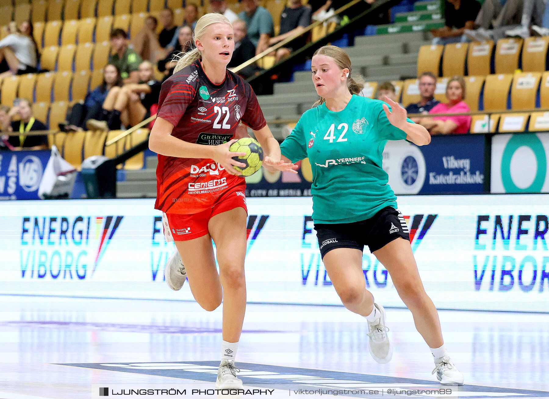 Generation Handball U17 Skövde HF-Viborg HK 1 14-16,dam,Biocirc Arena,Viborg,Danmark,Handboll,,2023,313652