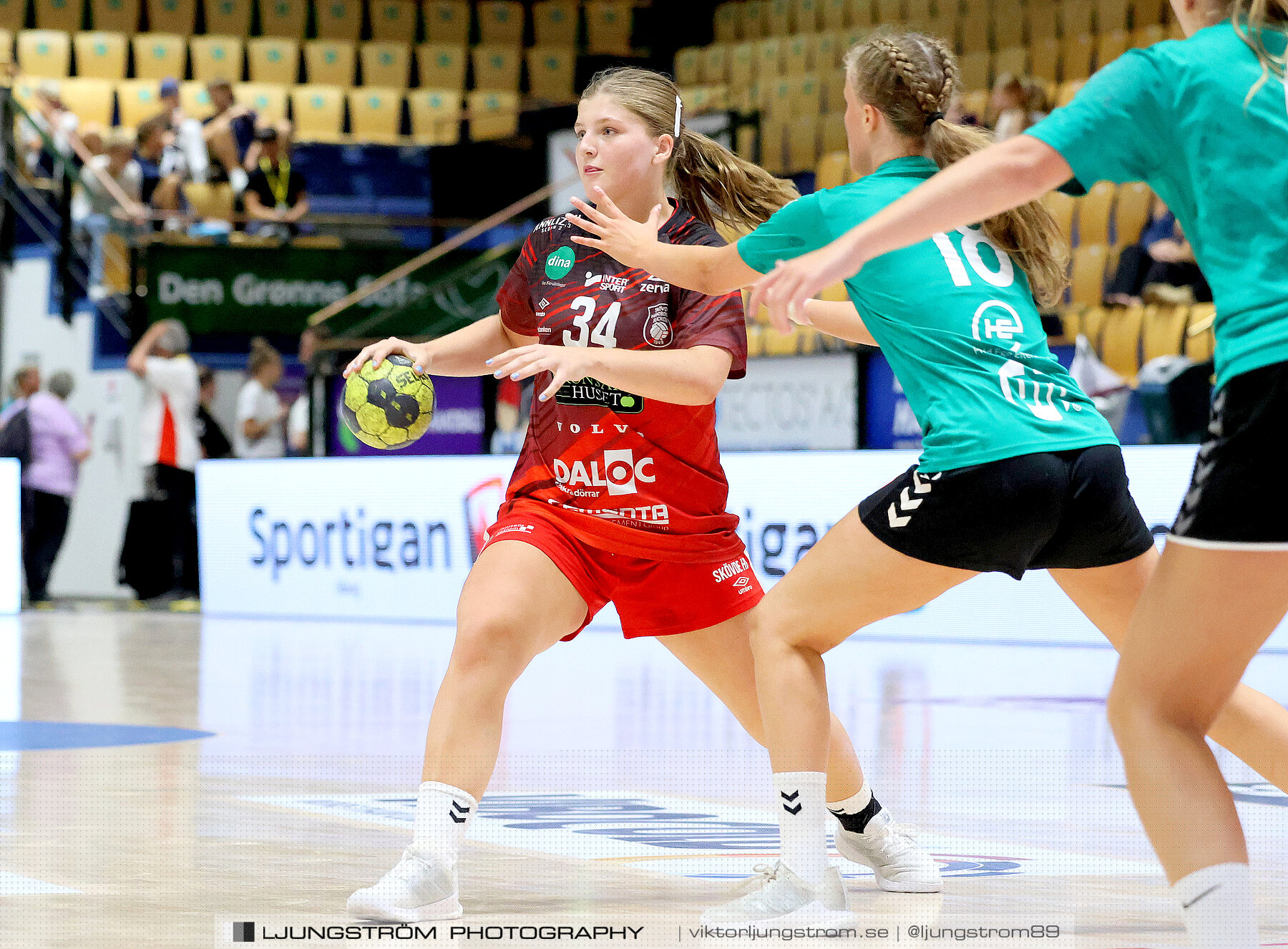 Generation Handball U17 Skövde HF-Viborg HK 1 14-16,dam,Biocirc Arena,Viborg,Danmark,Handboll,,2023,313668