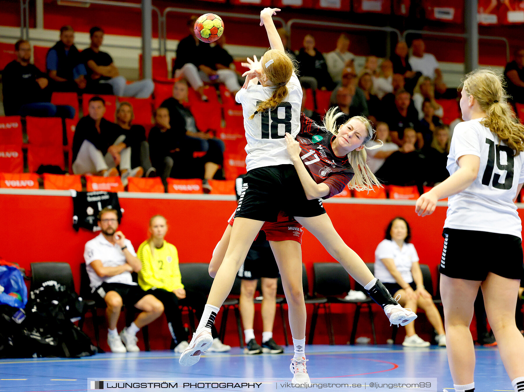 Annliz Cup F16 FINAL Skövde HF-Årsta AIK HF 1 30-27,dam,Skövde Idrottshall,Skövde,Sverige,Handboll,,2023,314727