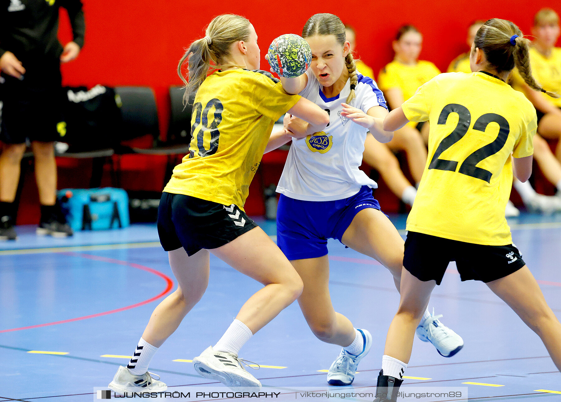 Annliz Cup F16 Match om 3:e pris Habo handboll-Kärra HF 17-16,dam,Skövde Idrottshall,Skövde,Sverige,Handboll,,2023,314825