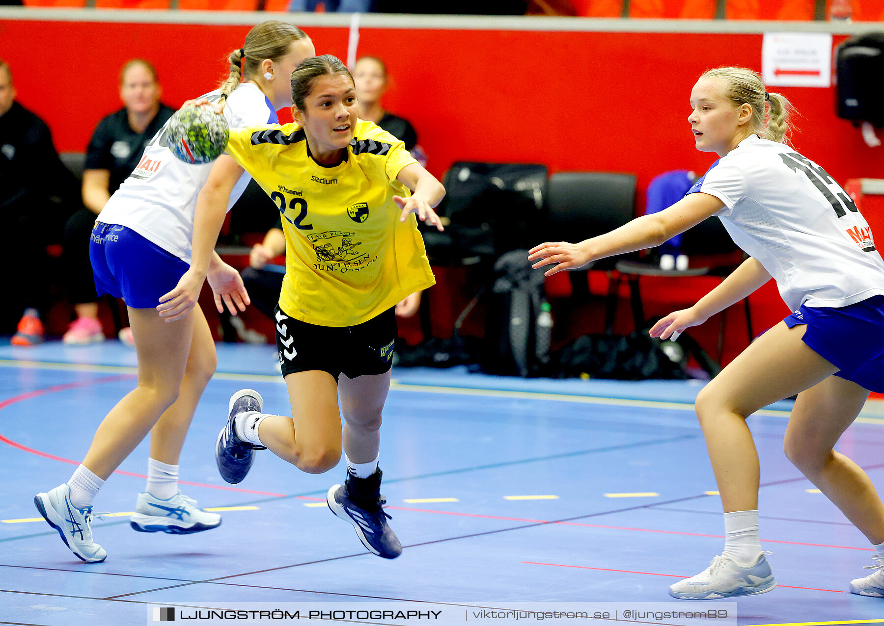 Annliz Cup F16 Match om 3:e pris Habo handboll-Kärra HF 17-16,dam,Skövde Idrottshall,Skövde,Sverige,Handboll,,2023,314856