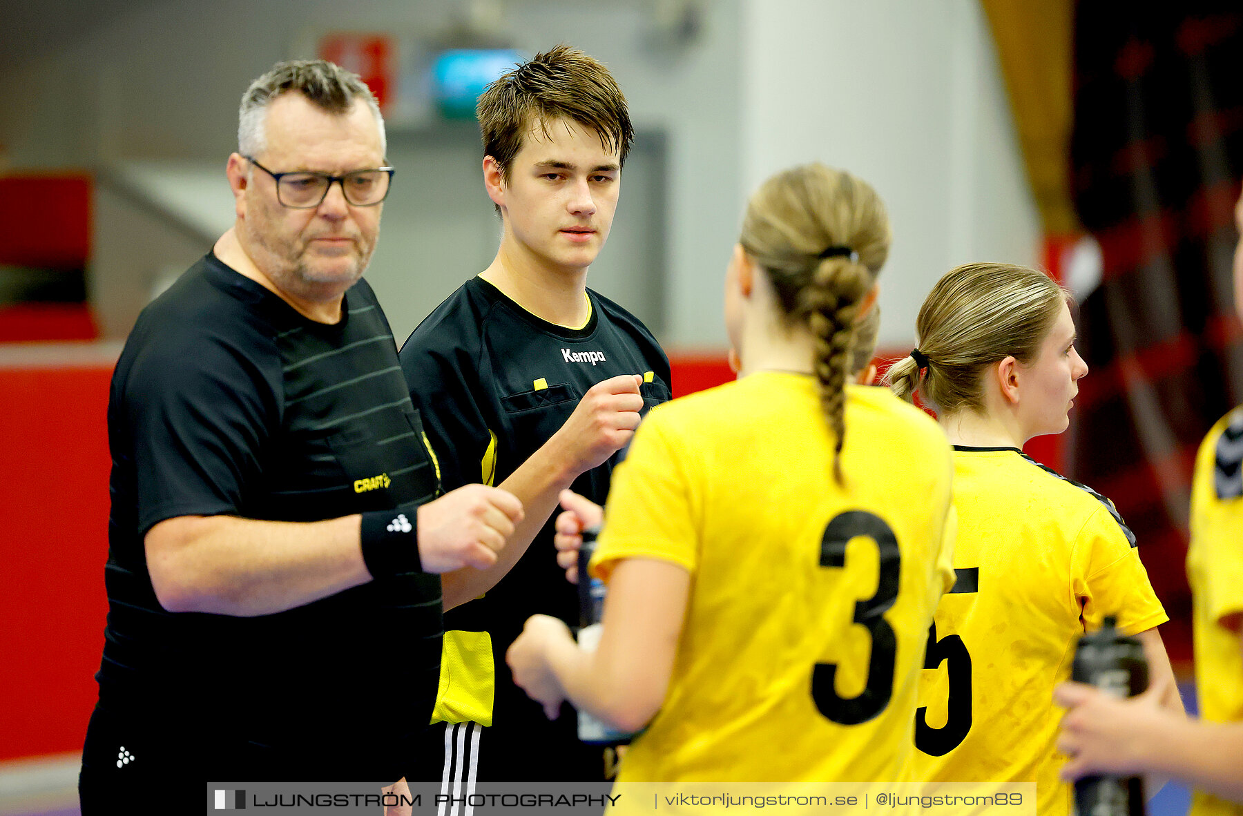 Annliz Cup F16 Match om 3:e pris Habo handboll-Kärra HF 17-16,dam,Skövde Idrottshall,Skövde,Sverige,Handboll,,2023,314888