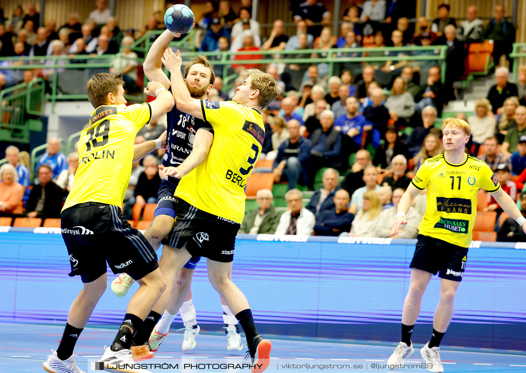 IFK Skövde HK-IK Sävehof 33-30,herr,Arena Skövde,Skövde,Sverige,Handboll,,2023,318661