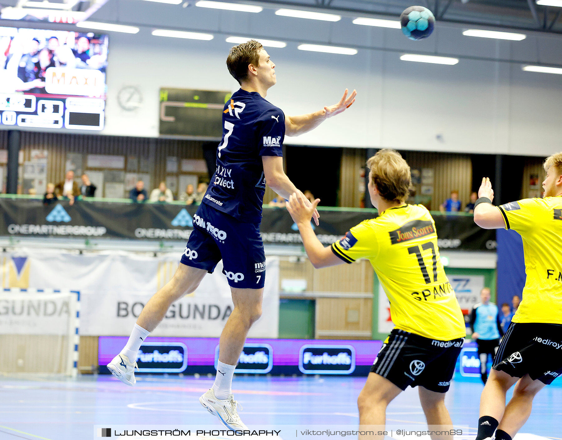 IFK Skövde HK-IK Sävehof 33-30,herr,Arena Skövde,Skövde,Sverige,Handboll,,2023,318682