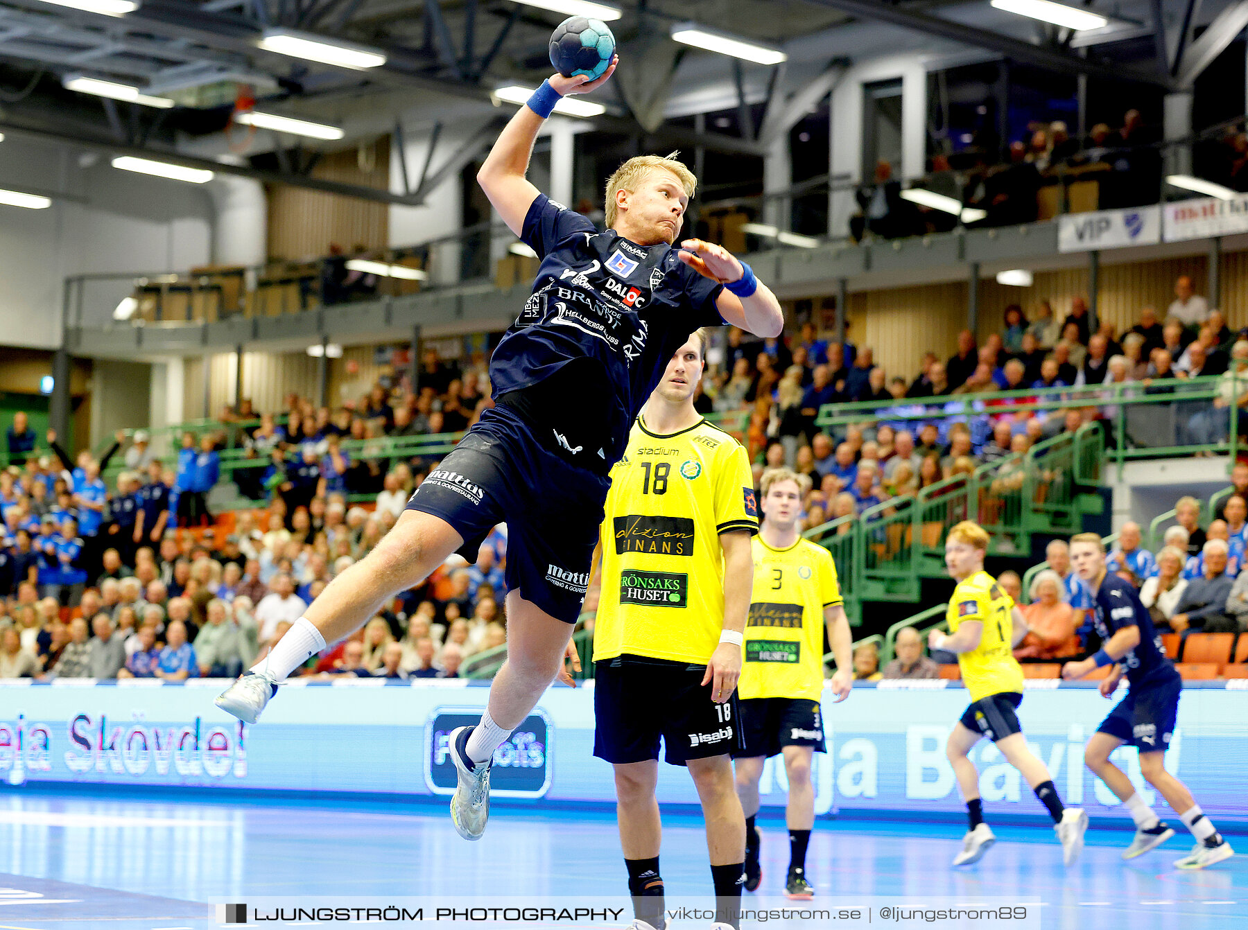 IFK Skövde HK-IK Sävehof 33-30,herr,Arena Skövde,Skövde,Sverige,Handboll,,2023,318683