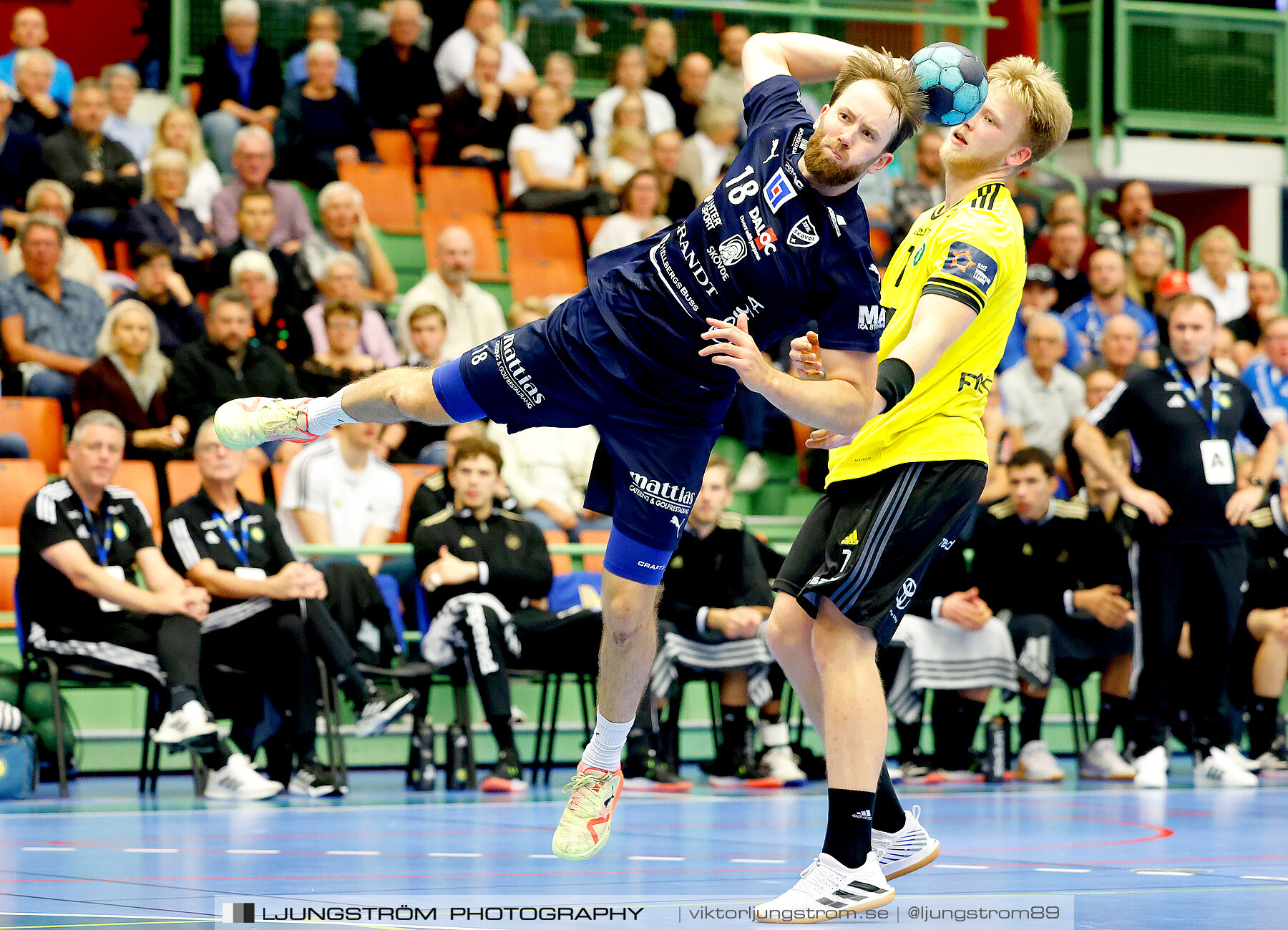 IFK Skövde HK-IK Sävehof 33-30,herr,Arena Skövde,Skövde,Sverige,Handboll,,2023,318700