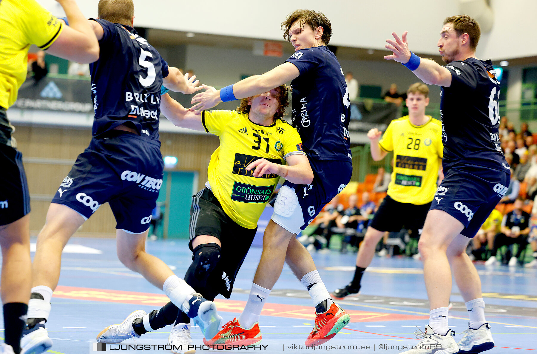 IFK Skövde HK-IK Sävehof 33-30,herr,Arena Skövde,Skövde,Sverige,Handboll,,2023,318800