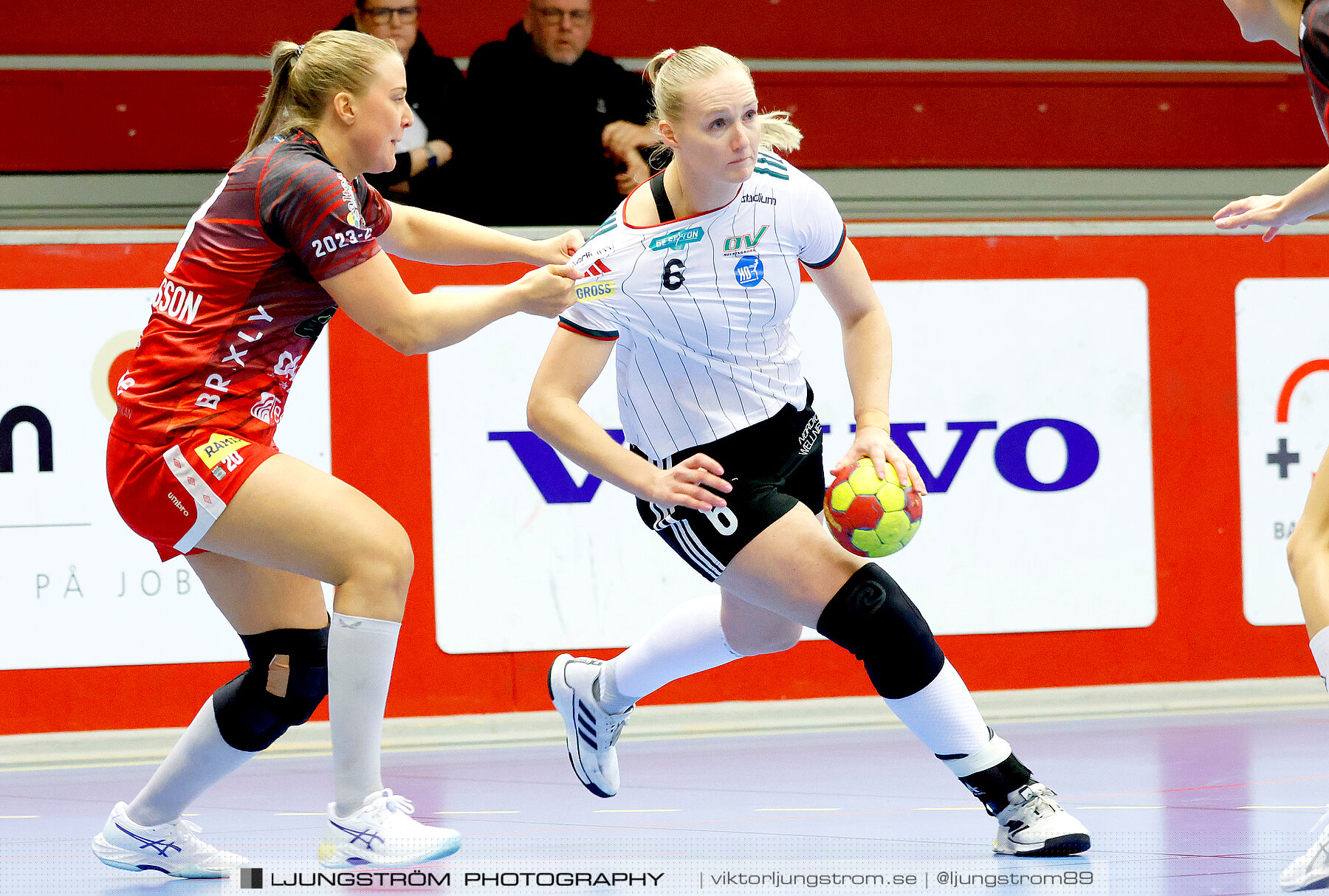 ATG Svenska Cupen 1/8-final 2 Skövde HF-OV Helsingborg HK 34-19,dam,Skövde Idrottshall,Skövde,Sverige,Handboll,,2023,318846