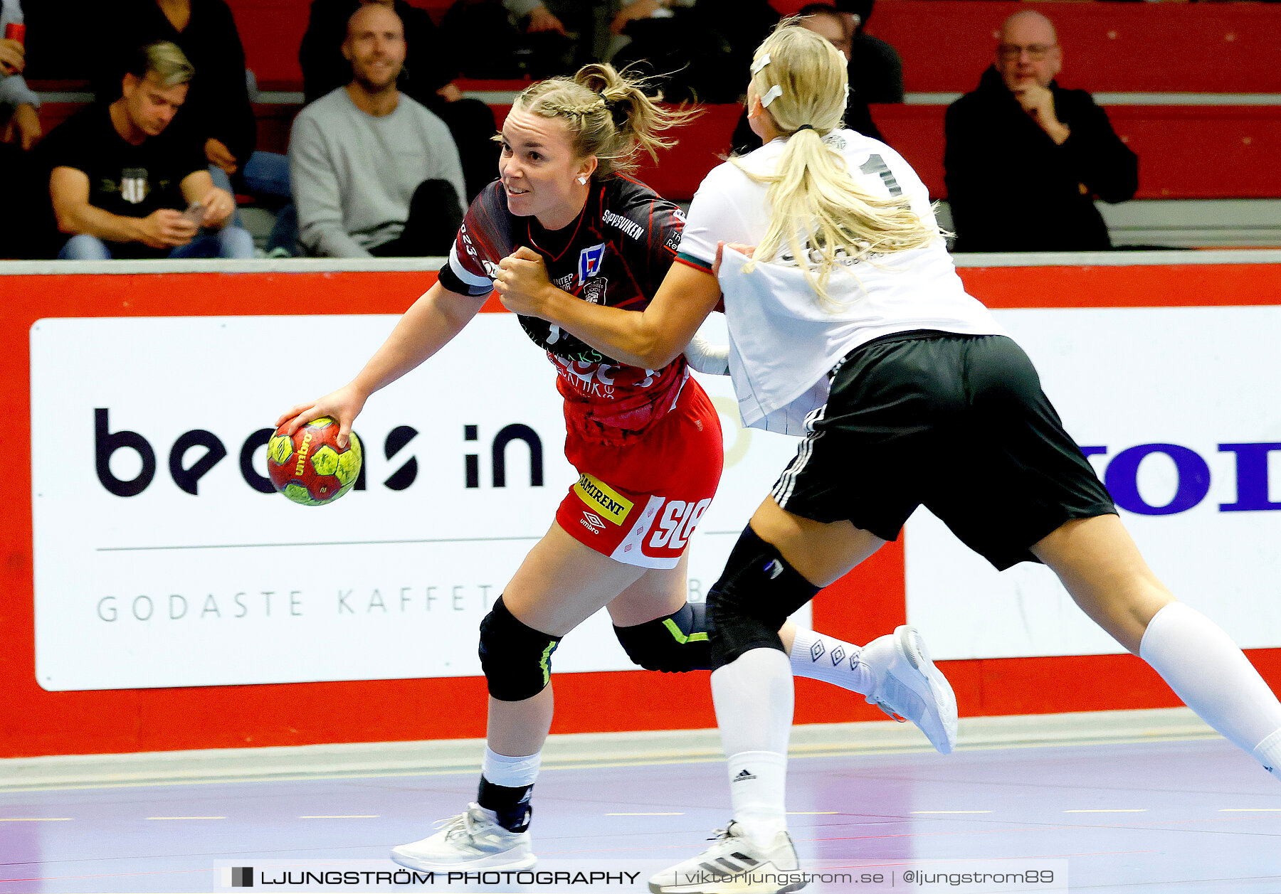 ATG Svenska Cupen 1/8-final 2 Skövde HF-OV Helsingborg HK 34-19,dam,Skövde Idrottshall,Skövde,Sverige,Handboll,,2023,319015