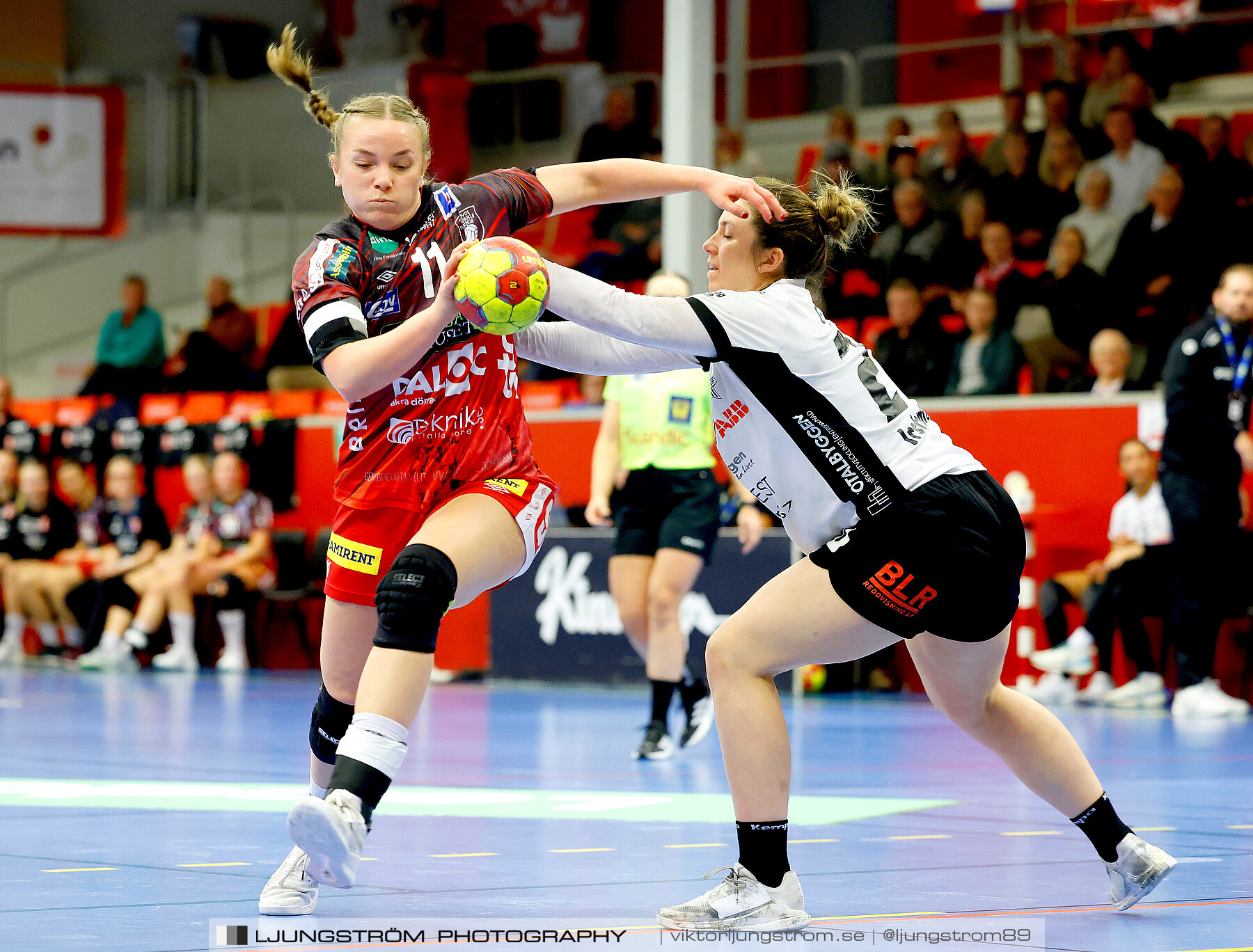 Skövde HF-VästeråsIrsta HF 24-27,dam,Skövde Idrottshall,Skövde,Sverige,Handboll,,2023,320357