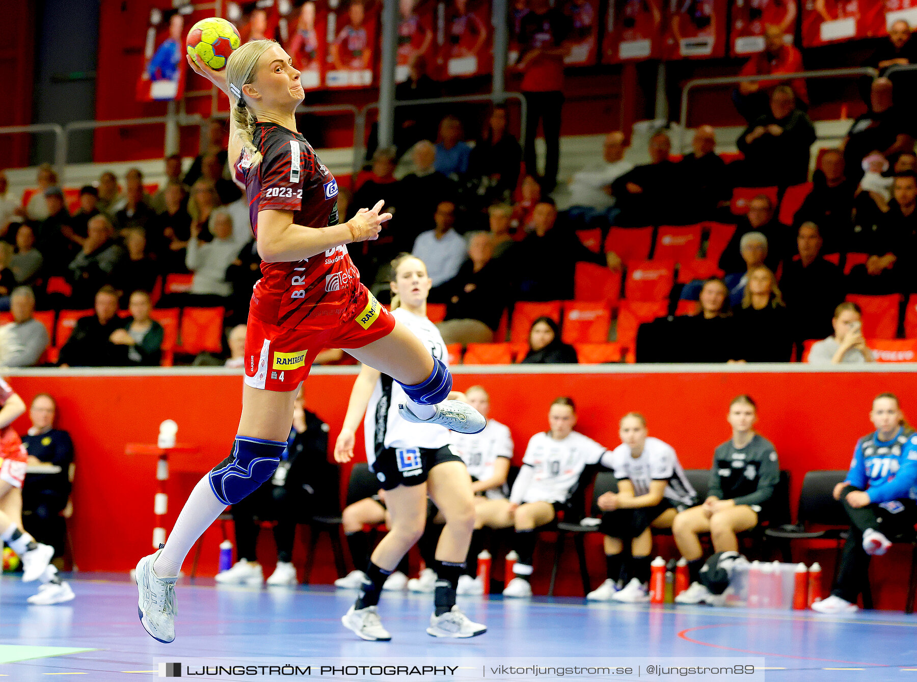 Skövde HF-VästeråsIrsta HF 24-27,dam,Skövde Idrottshall,Skövde,Sverige,Handboll,,2023,320366