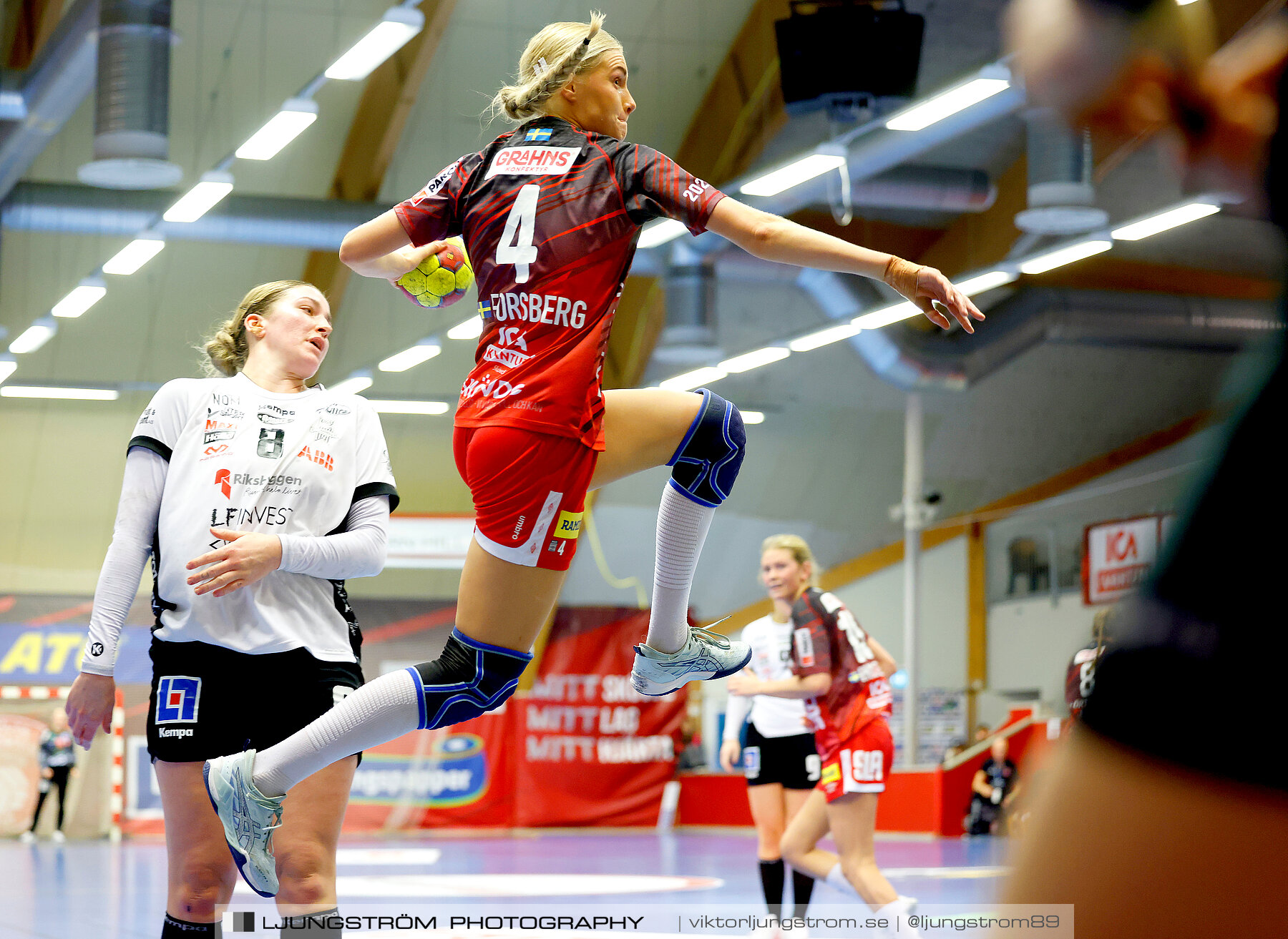 Skövde HF-VästeråsIrsta HF 24-27,dam,Skövde Idrottshall,Skövde,Sverige,Handboll,,2023,320371