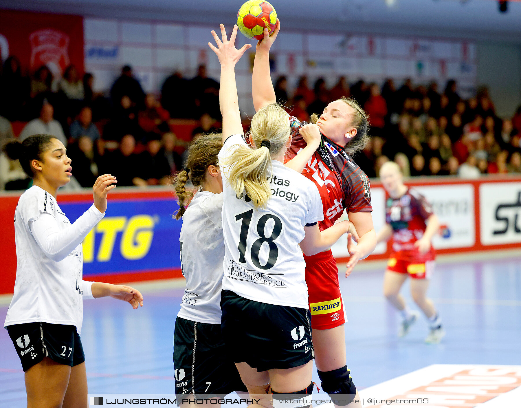 Skövde HF-Önnereds HK 25-24,dam,Skövde Idrottshall,Skövde,Sverige,Handboll,,2023,320854