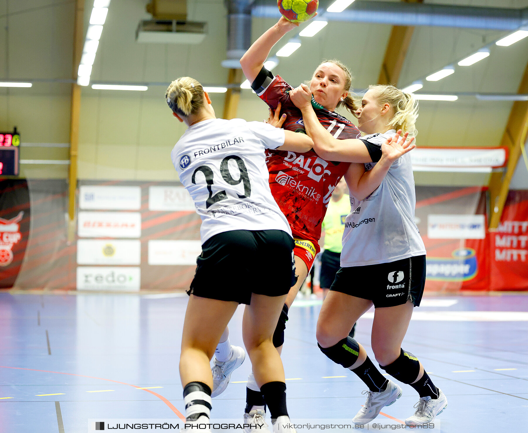 Skövde HF-Önnereds HK 25-24,dam,Skövde Idrottshall,Skövde,Sverige,Handboll,,2023,320888