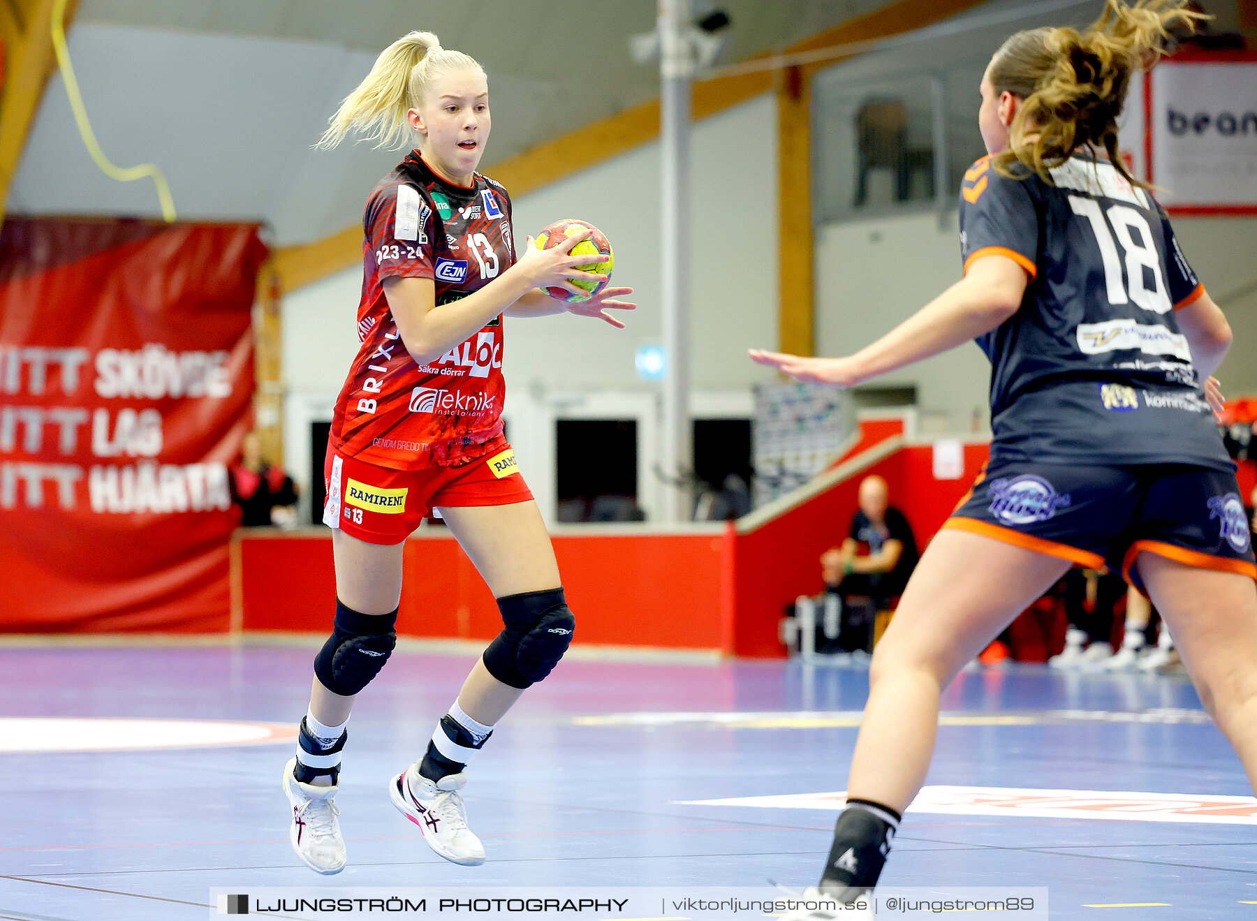 Skövde HF-Kristianstad HK 35-30,dam,Skövde Idrottshall,Skövde,Sverige,Handboll,,2023,322024