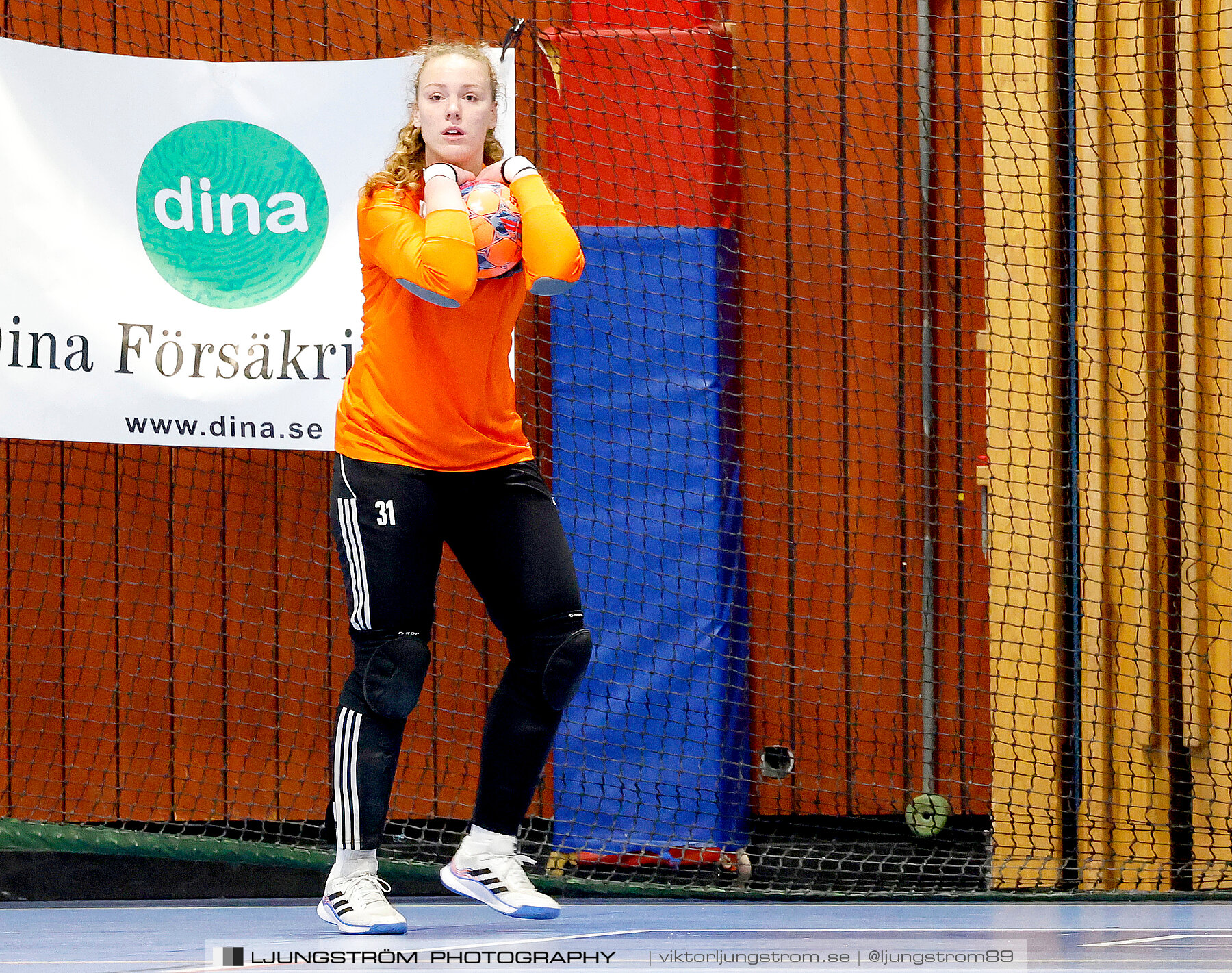 Dina-cupen 2024 Våmbs IF-Skövde KIK 0-2,dam,Idrottshallen,Töreboda,Sverige,Futsal,,2024,325679