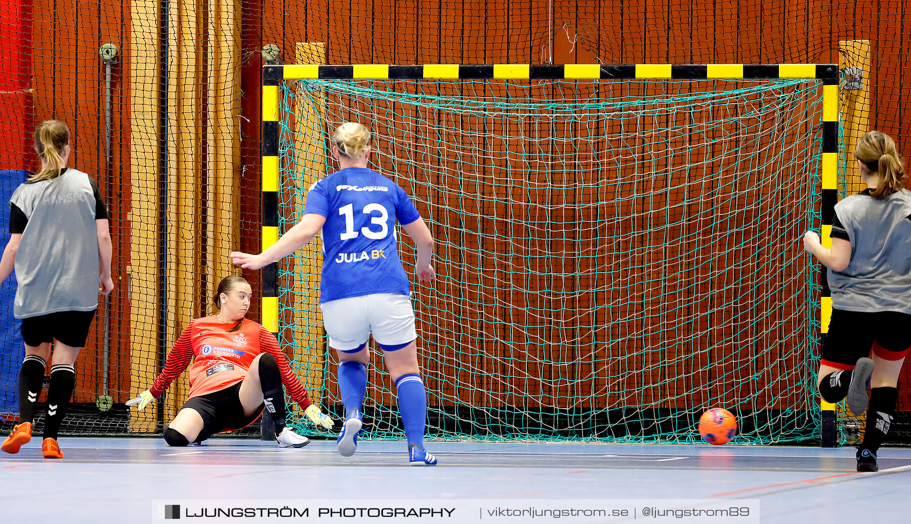 Dina-cupen 2024 Jula BK-Falköpings FC 2 0-2,dam,Idrottshallen,Töreboda,Sverige,Futsal,,2024,325847