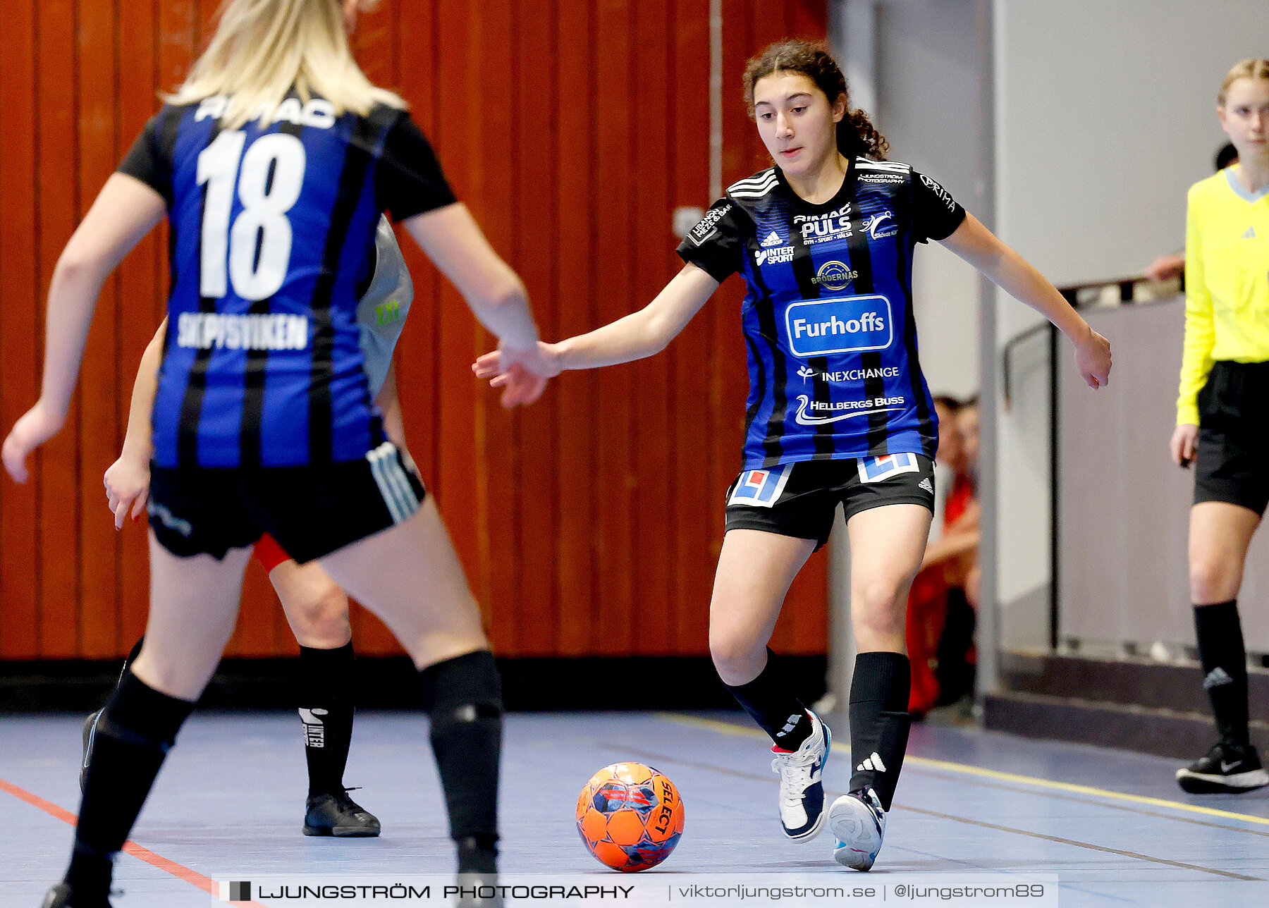 Dina-cupen 2024 1 4-final Skövde KIK-Falköpings FC 2 2-0,dam,Idrottshallen,Töreboda,Sverige,Futsal,,2024,326003