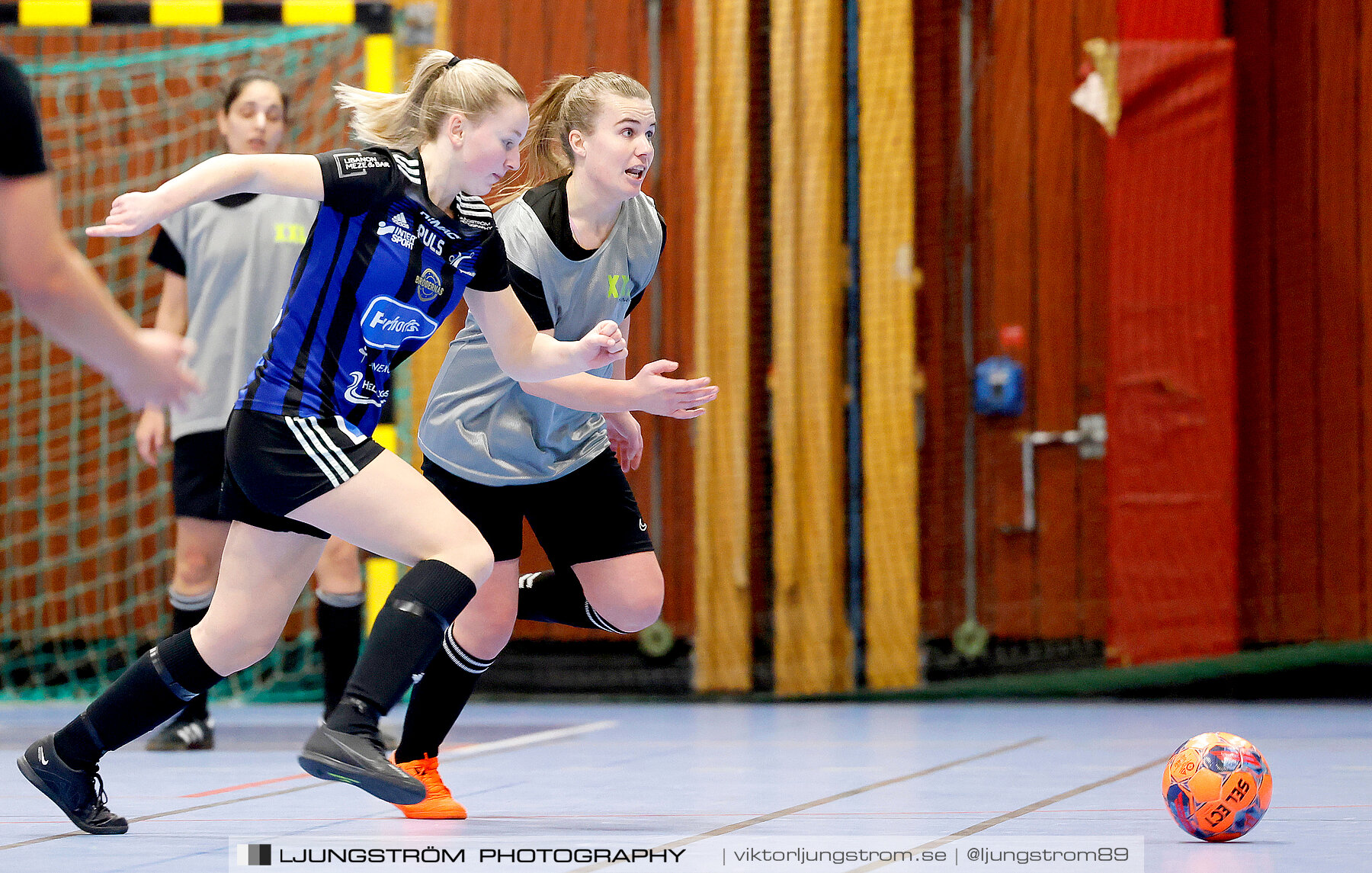 Dina-cupen 2024 1 4-final Skövde KIK-Falköpings FC 2 2-0,dam,Idrottshallen,Töreboda,Sverige,Futsal,,2024,326020