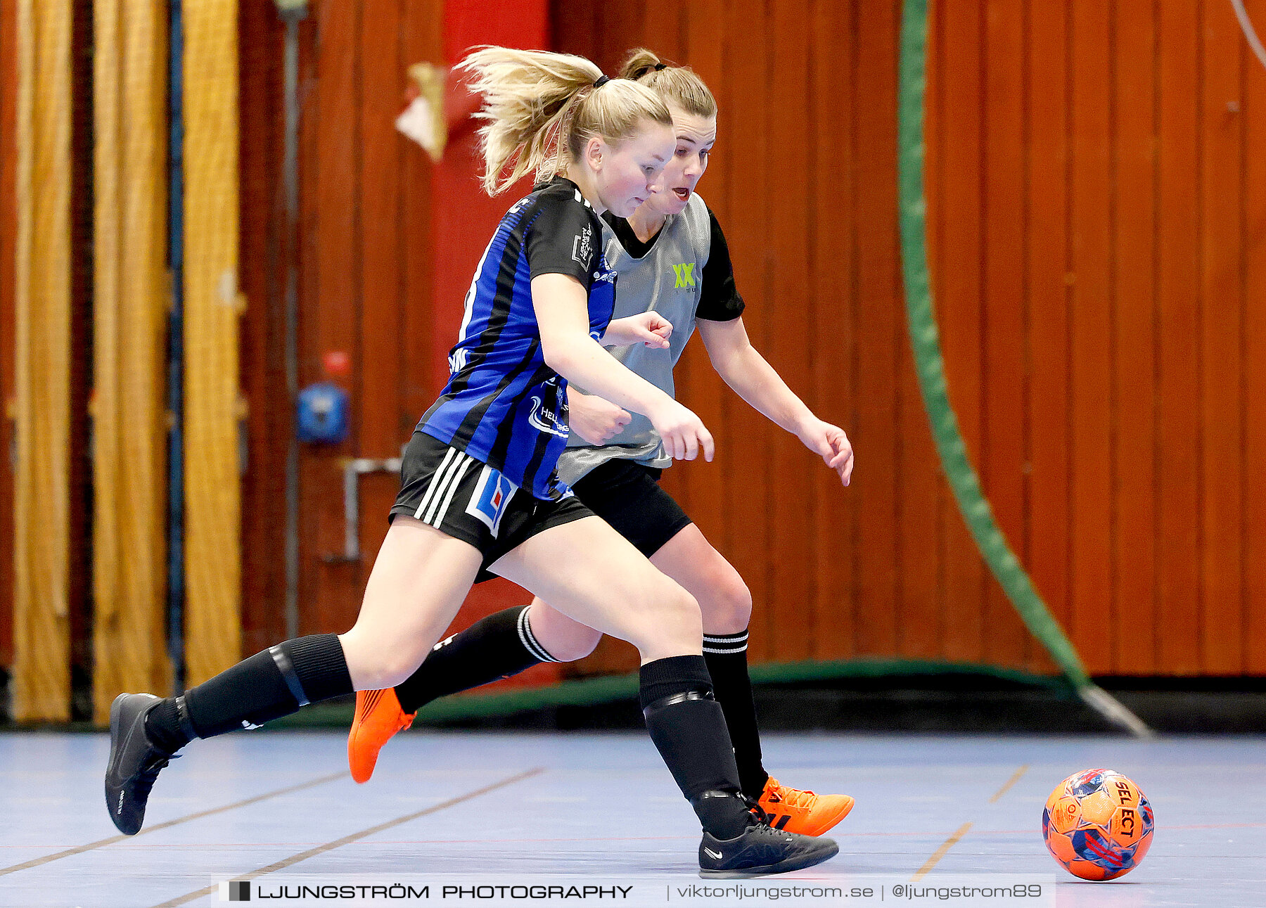 Dina-cupen 2024 1 4-final Skövde KIK-Falköpings FC 2 2-0,dam,Idrottshallen,Töreboda,Sverige,Futsal,,2024,326021