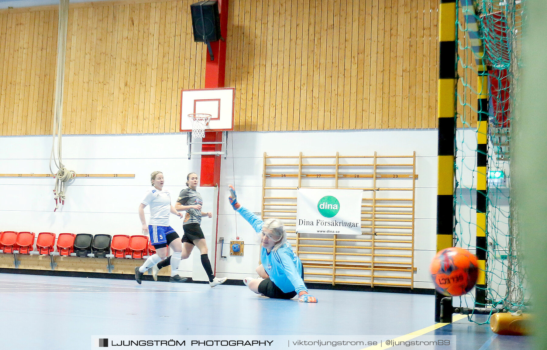 Dina-cupen 2024 1 2-final Falköpings FC 1-IFK Hjo 2-0,dam,Idrottshallen,Töreboda,Sverige,Futsal,,2024,326459