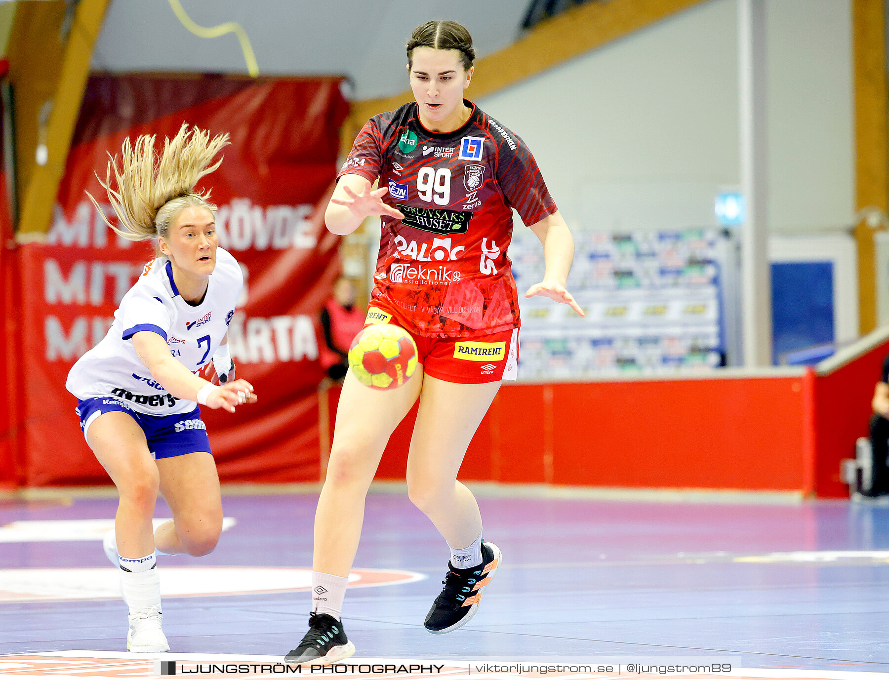 Skövde HF-IF Hallby HK 36-40,dam,Skövde Idrottshall,Skövde,Sverige,Handboll,,2024,326932