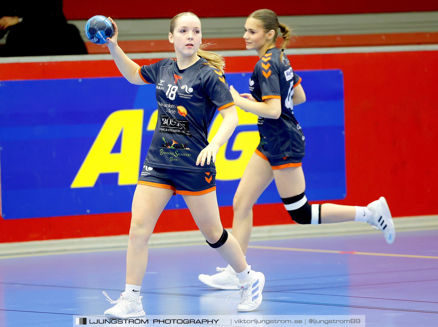 USM F14 Steg 3A Skövde HF Vit-Kristianstad HK 17-18,dam,Skövde Idrottshall,Skövde,Sverige,Ungdoms-SM,Handboll,2024,329478