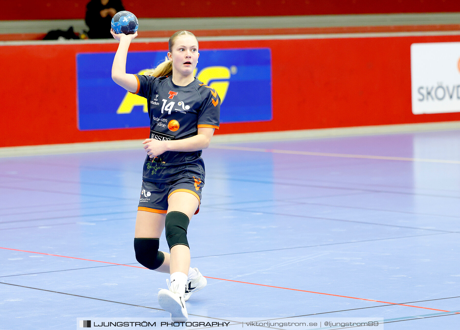 USM F14 Steg 3A Skövde HF Vit-Kristianstad HK 17-18,dam,Skövde Idrottshall,Skövde,Sverige,Ungdoms-SM,Handboll,2024,329480