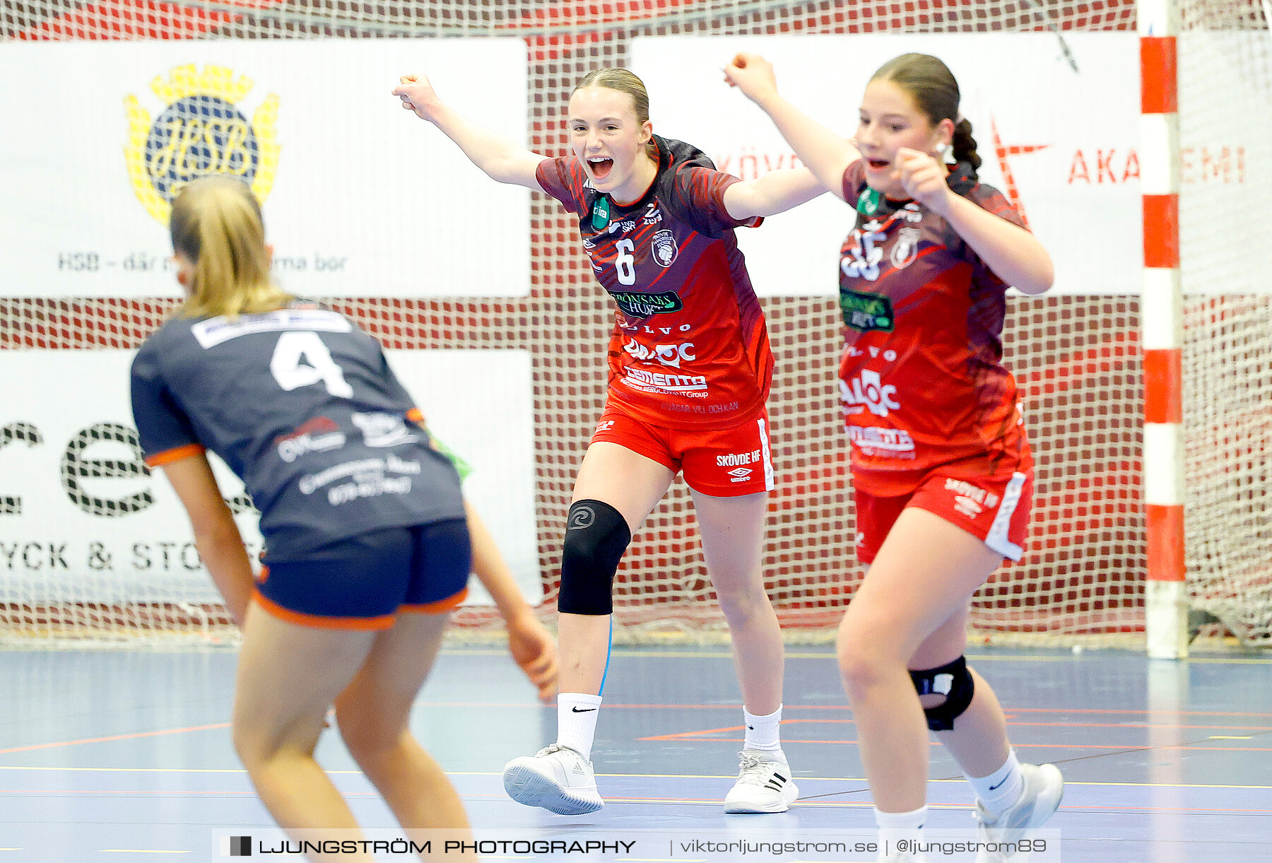 USM F14 Steg 3A Skövde HF Vit-Kristianstad HK 17-18,dam,Skövde Idrottshall,Skövde,Sverige,Ungdoms-SM,Handboll,2024,329499