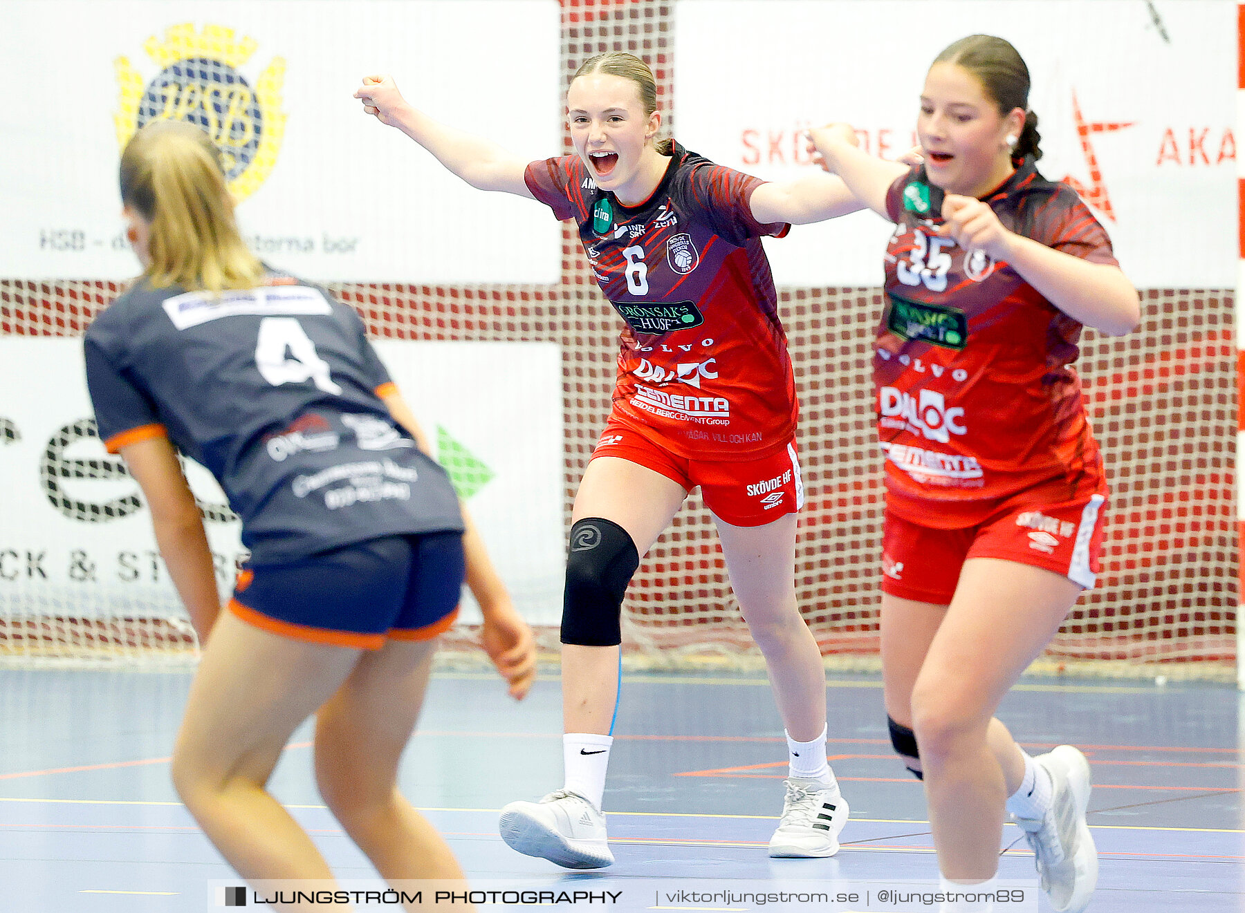 USM F14 Steg 3A Skövde HF Vit-Kristianstad HK 17-18,dam,Skövde Idrottshall,Skövde,Sverige,Ungdoms-SM,Handboll,2024,329500