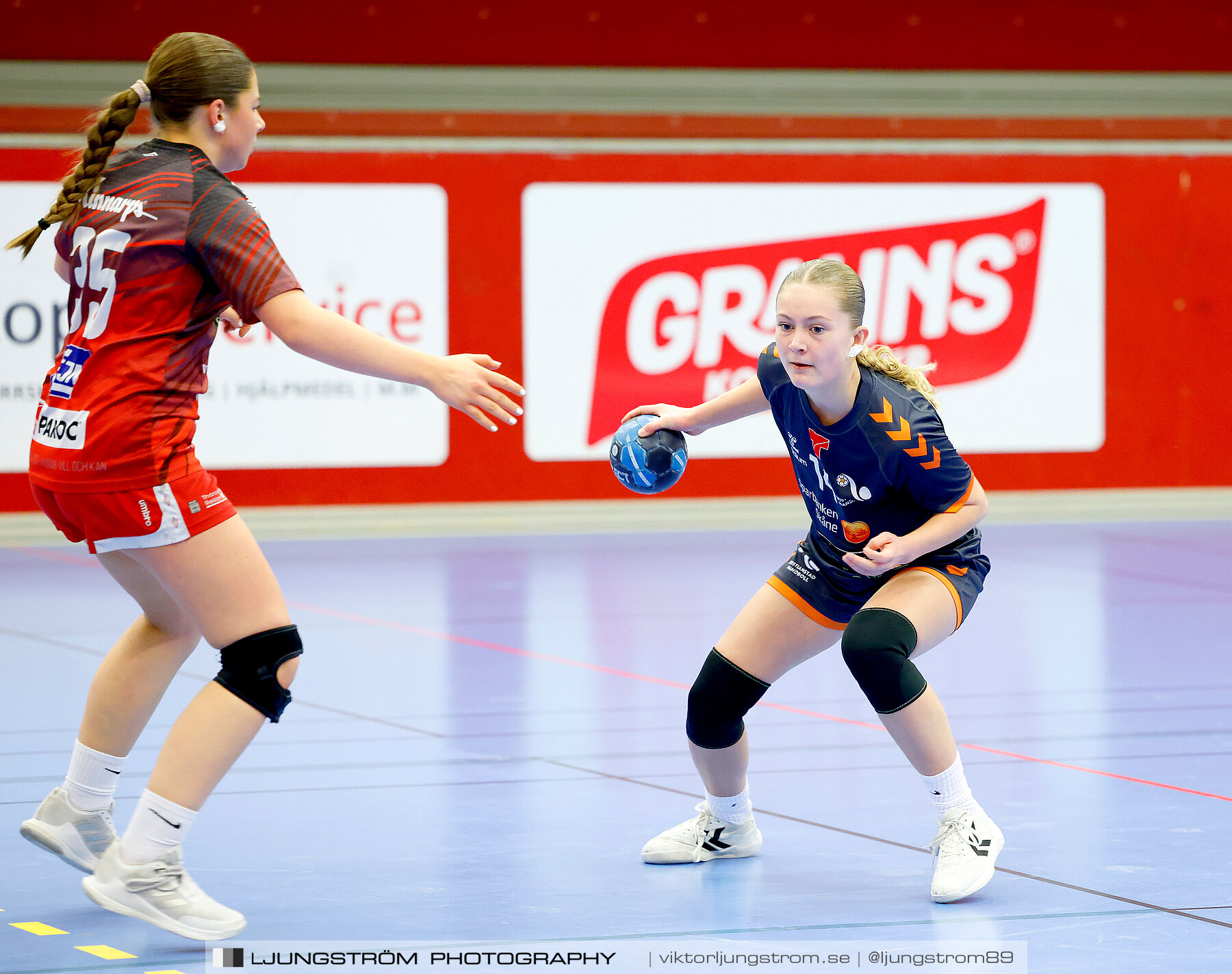 USM F14 Steg 3A Skövde HF Vit-Kristianstad HK 17-18,dam,Skövde Idrottshall,Skövde,Sverige,Ungdoms-SM,Handboll,2024,329507