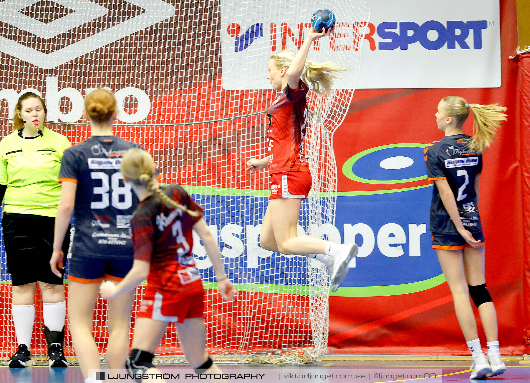 USM F14 Steg 3A Skövde HF Vit-Kristianstad HK 17-18,dam,Skövde Idrottshall,Skövde,Sverige,Ungdoms-SM,Handboll,2024,329515