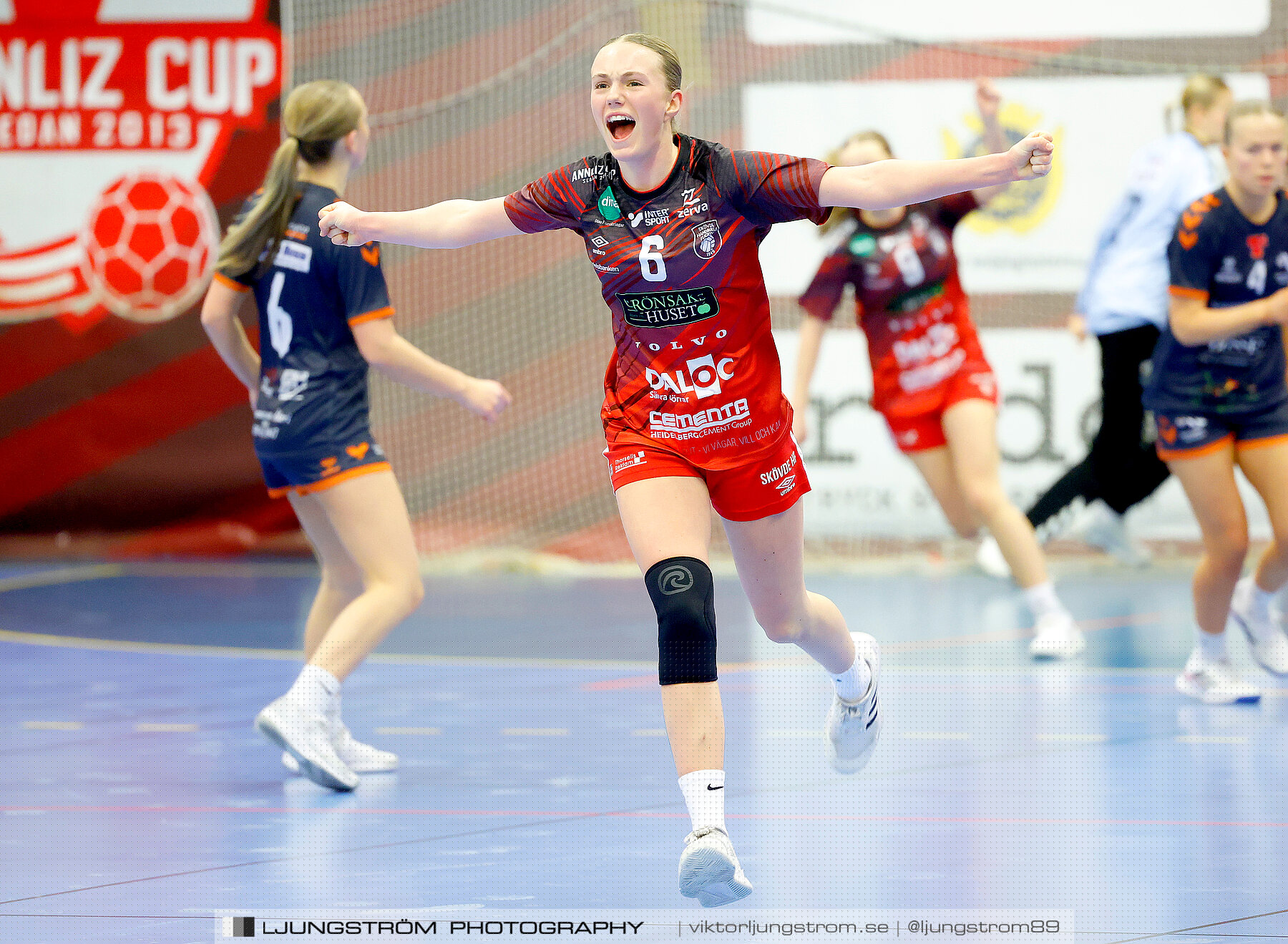 USM F14 Steg 3A Skövde HF Vit-Kristianstad HK 17-18,dam,Skövde Idrottshall,Skövde,Sverige,Ungdoms-SM,Handboll,2024,329554