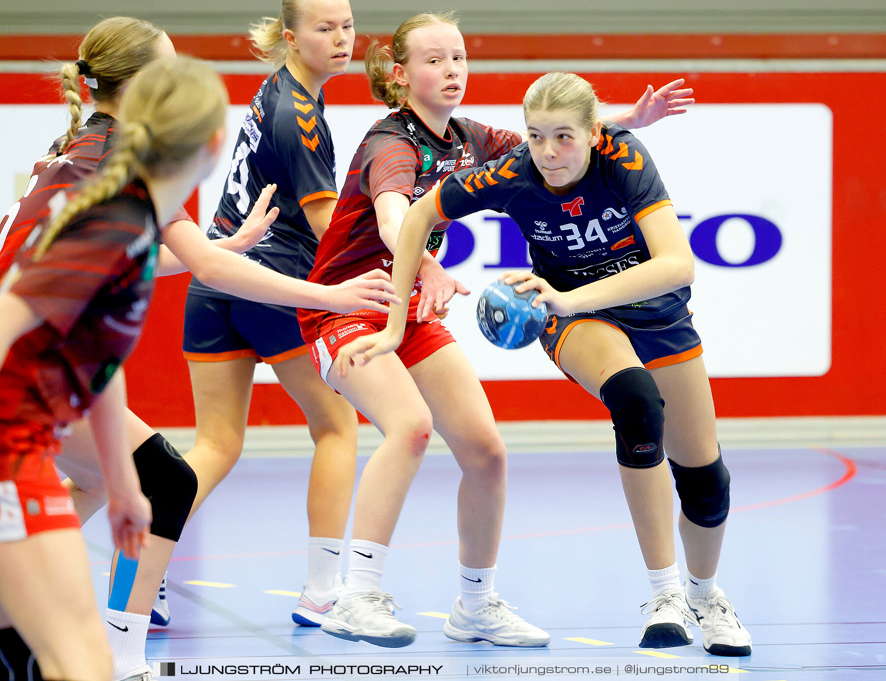 USM F14 Steg 3A Skövde HF Vit-Kristianstad HK 17-18,dam,Skövde Idrottshall,Skövde,Sverige,Ungdoms-SM,Handboll,2024,329567