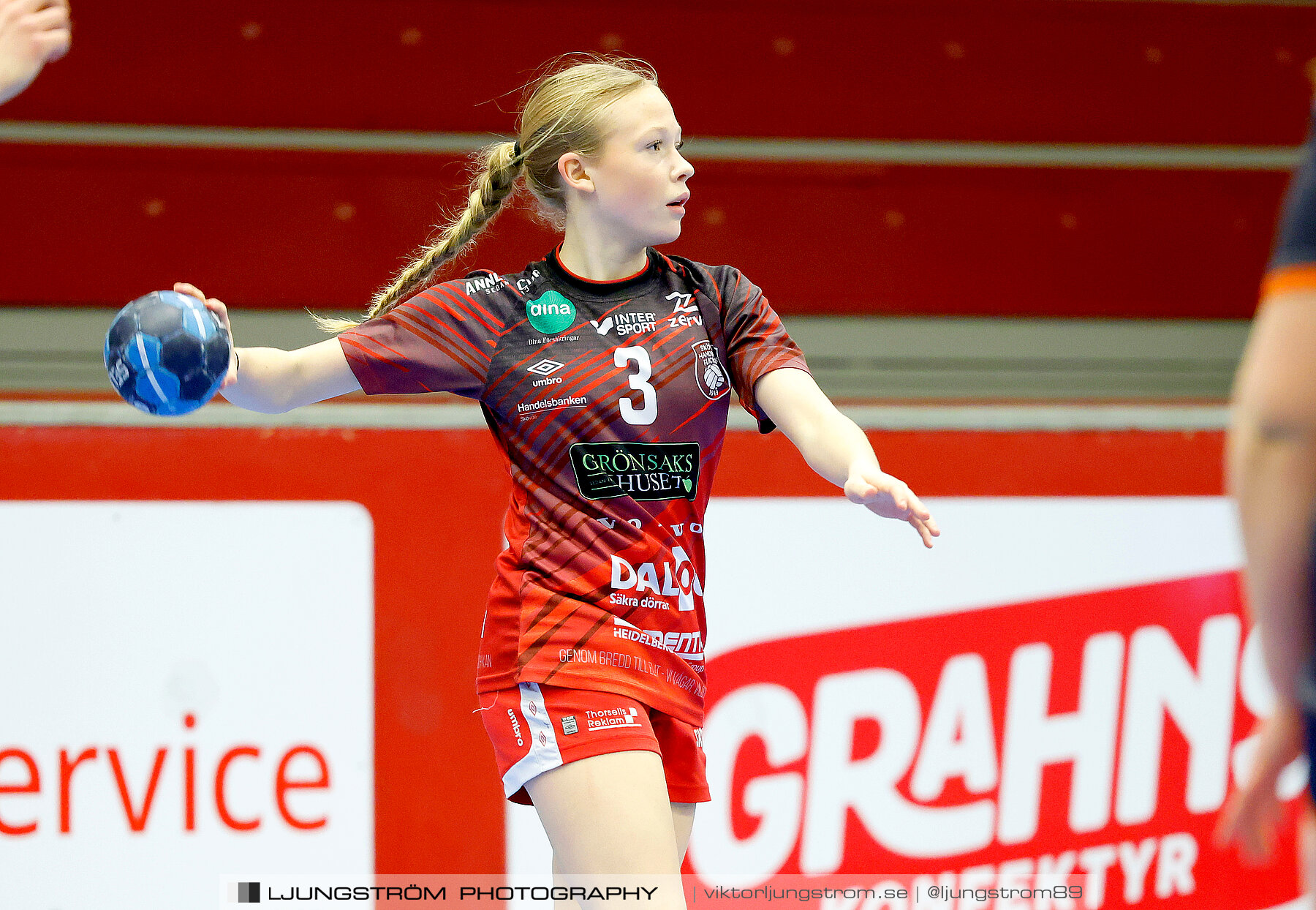 USM F14 Steg 3A Skövde HF Vit-Kristianstad HK 17-18,dam,Skövde Idrottshall,Skövde,Sverige,Ungdoms-SM,Handboll,2024,329590