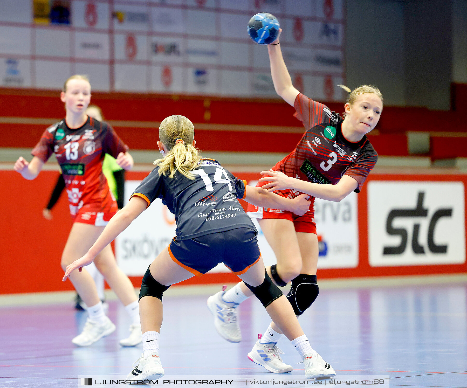 USM F14 Steg 3A Skövde HF Vit-Kristianstad HK 17-18,dam,Skövde Idrottshall,Skövde,Sverige,Ungdoms-SM,Handboll,2024,329604